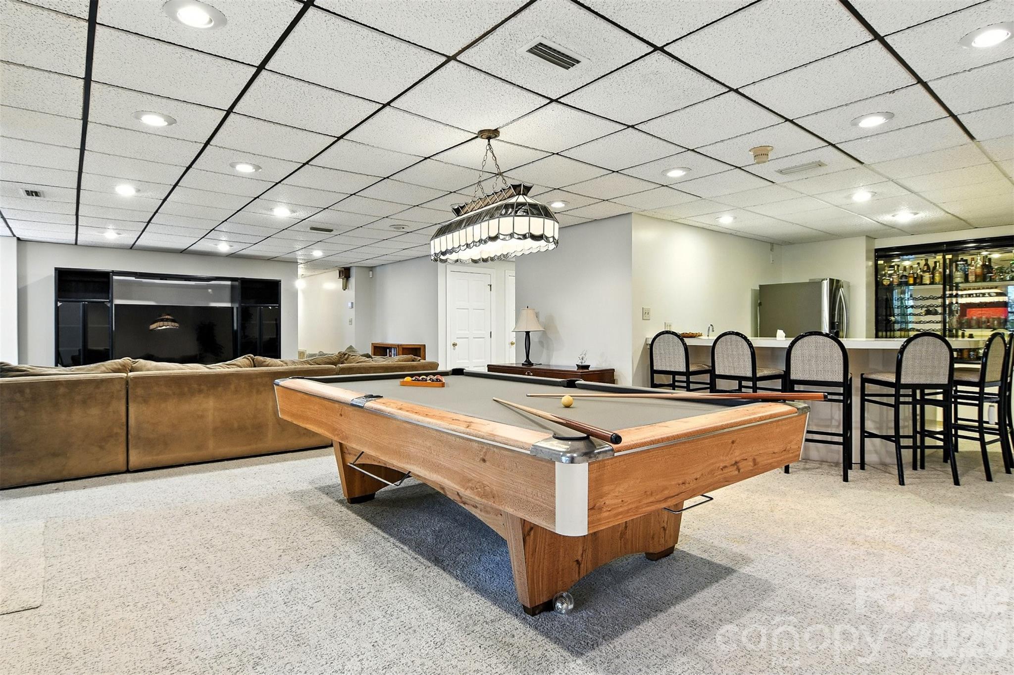 5042 Ridgeland Drive — Hickory