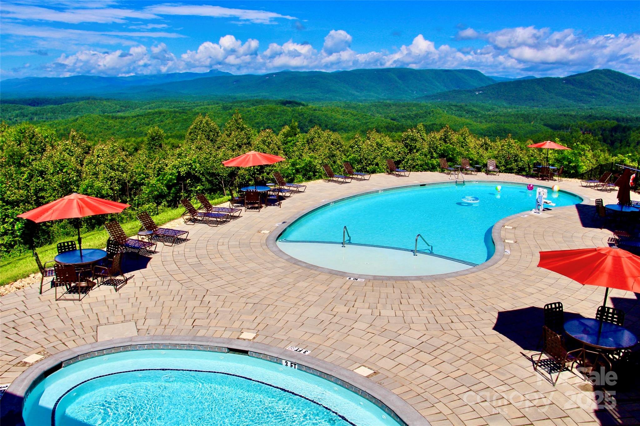 Cottage Home C6 River Club Ridge — Lenoir