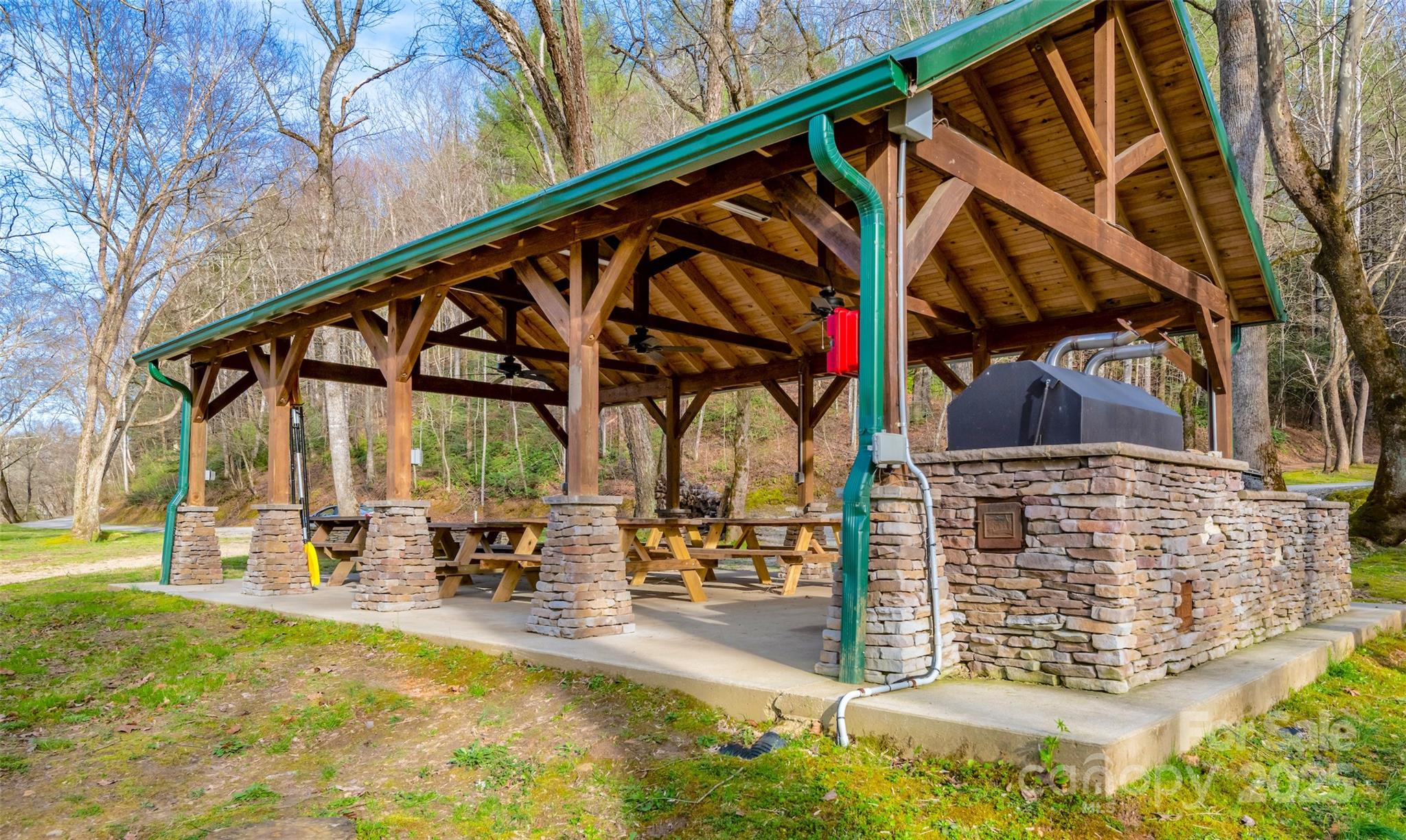 Cottage Home C6 River Club Ridge — Lenoir