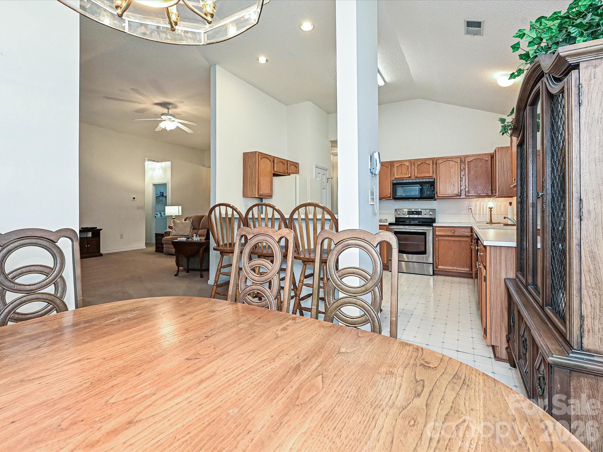 5607 Oak Drive — Charlotte