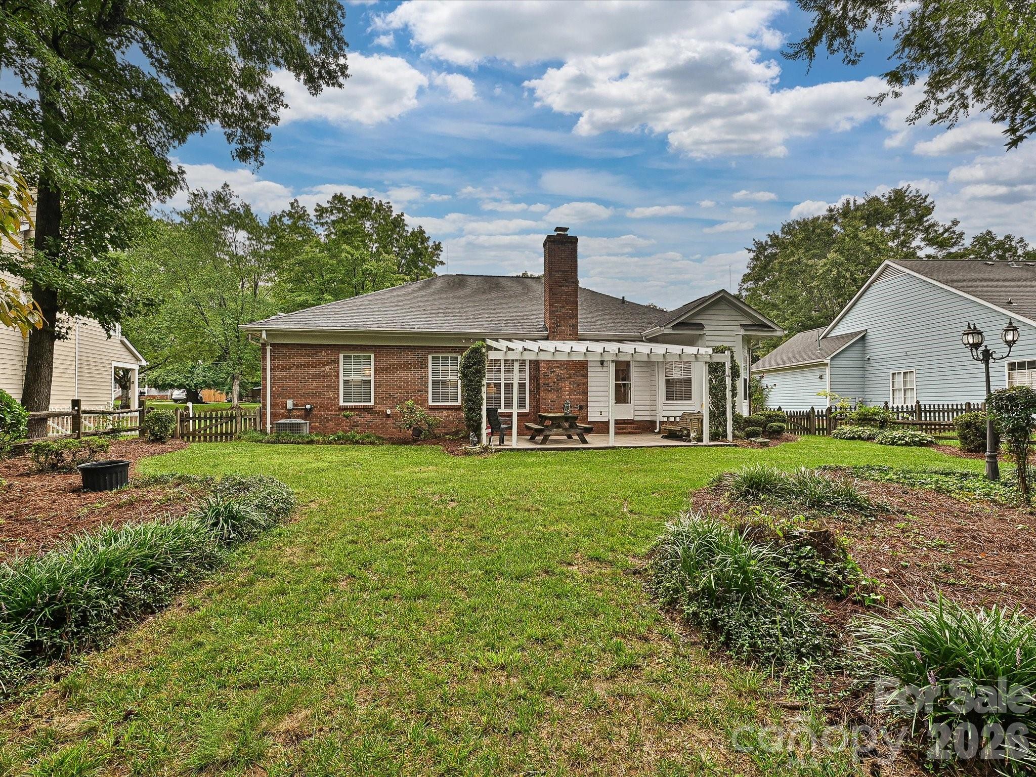 5607 Oak Drive — Charlotte