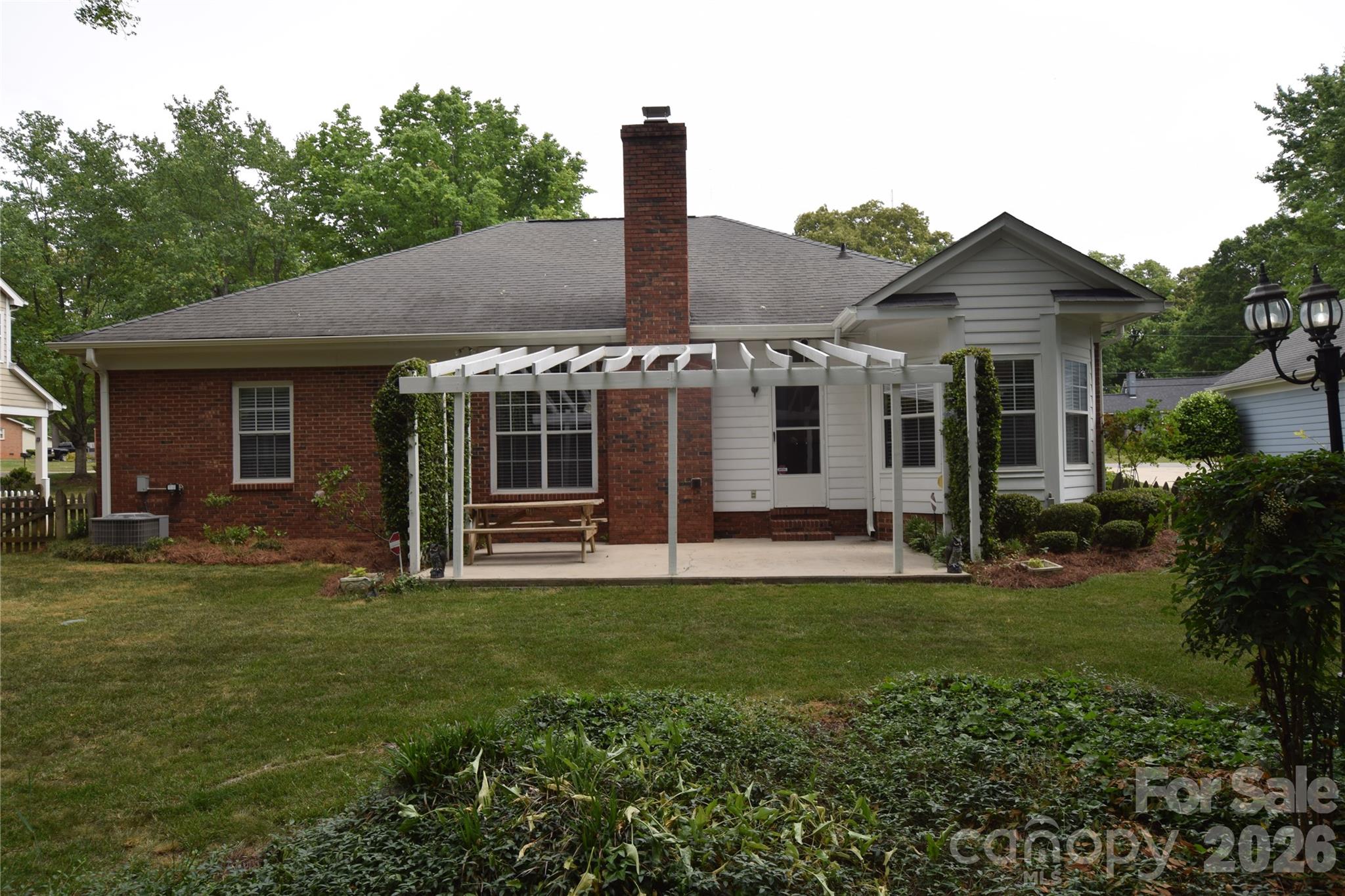 5607 Oak Drive — Charlotte