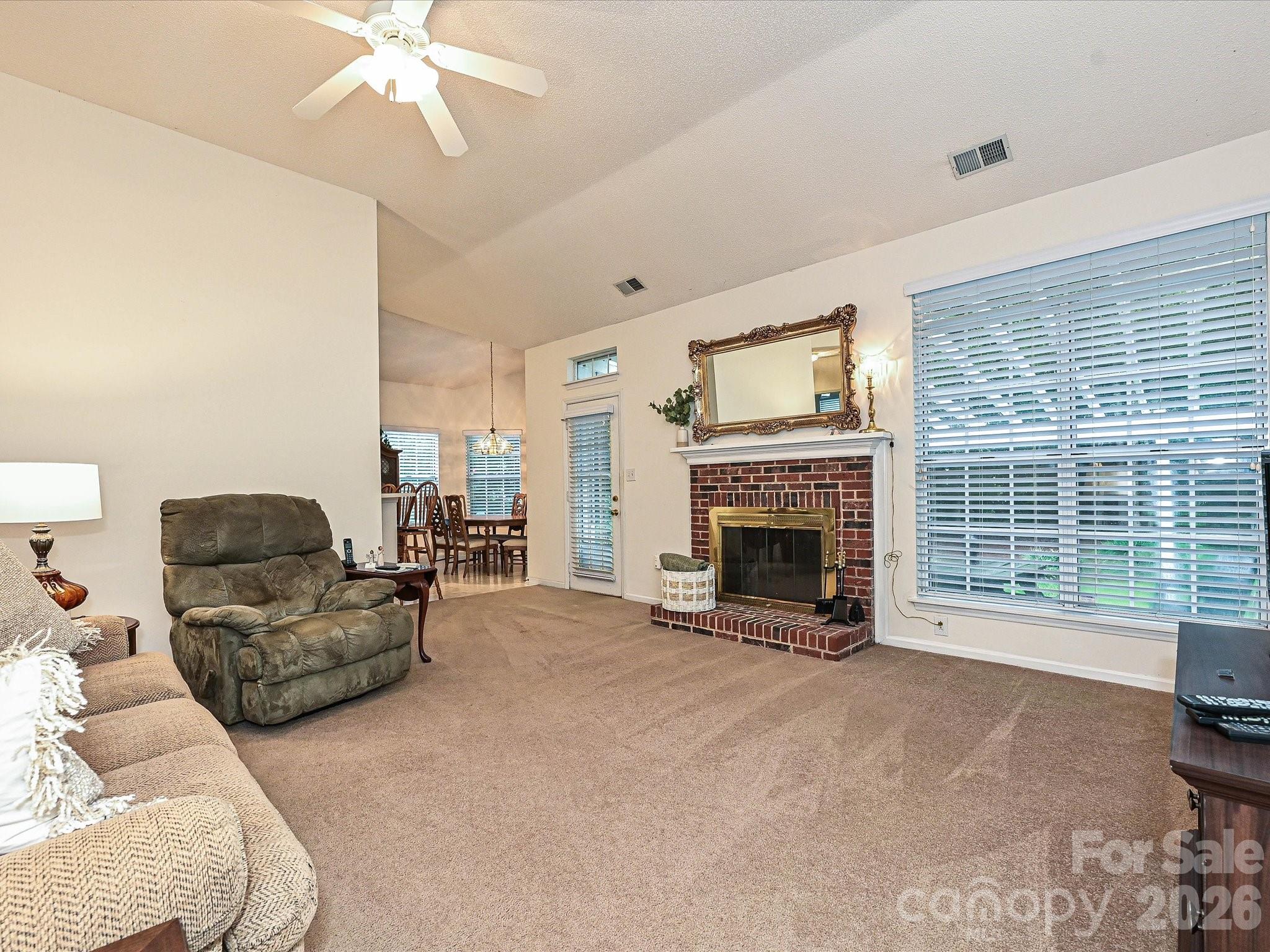 5607 Oak Drive — Charlotte
