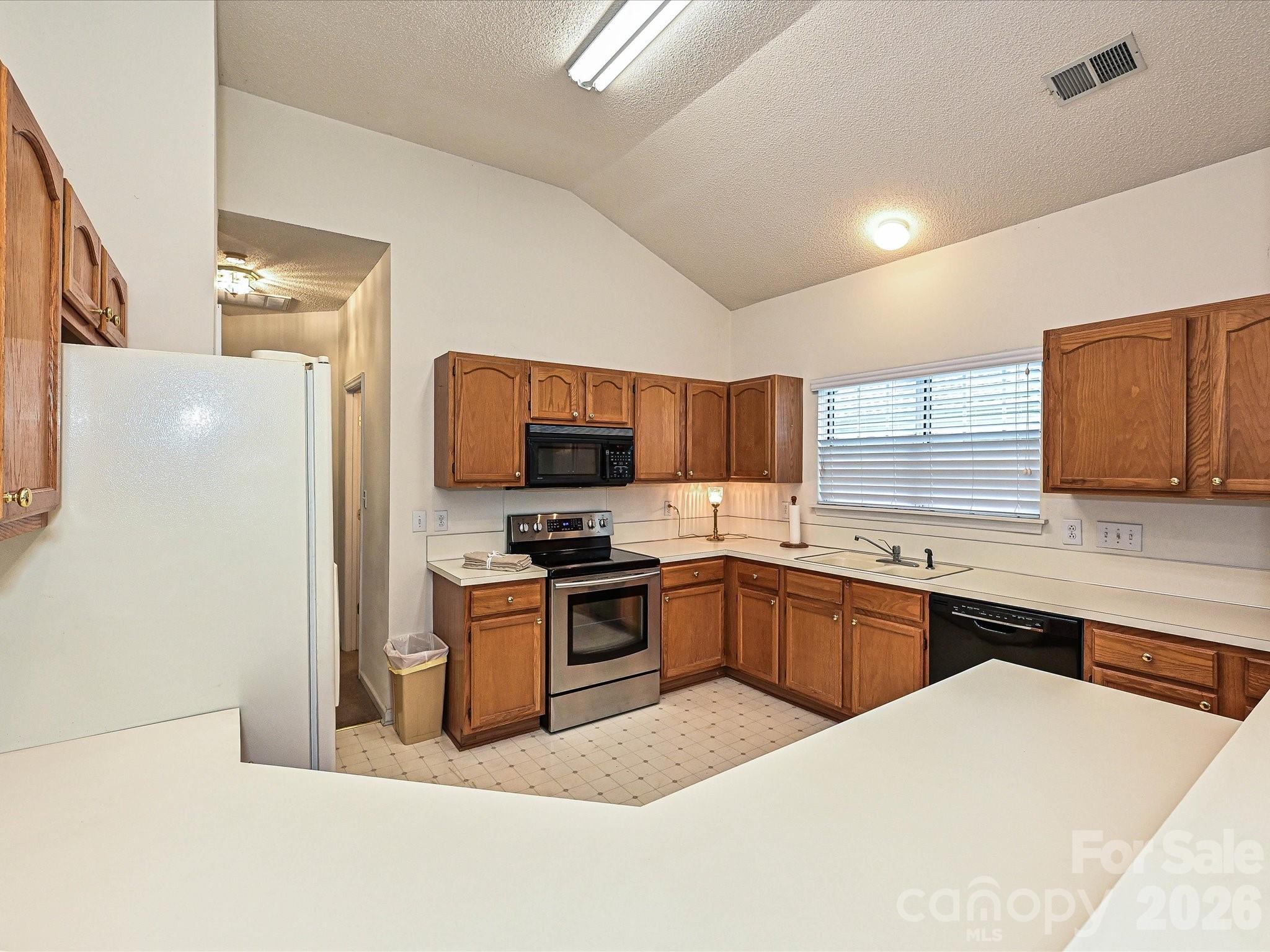 5607 Oak Drive — Charlotte