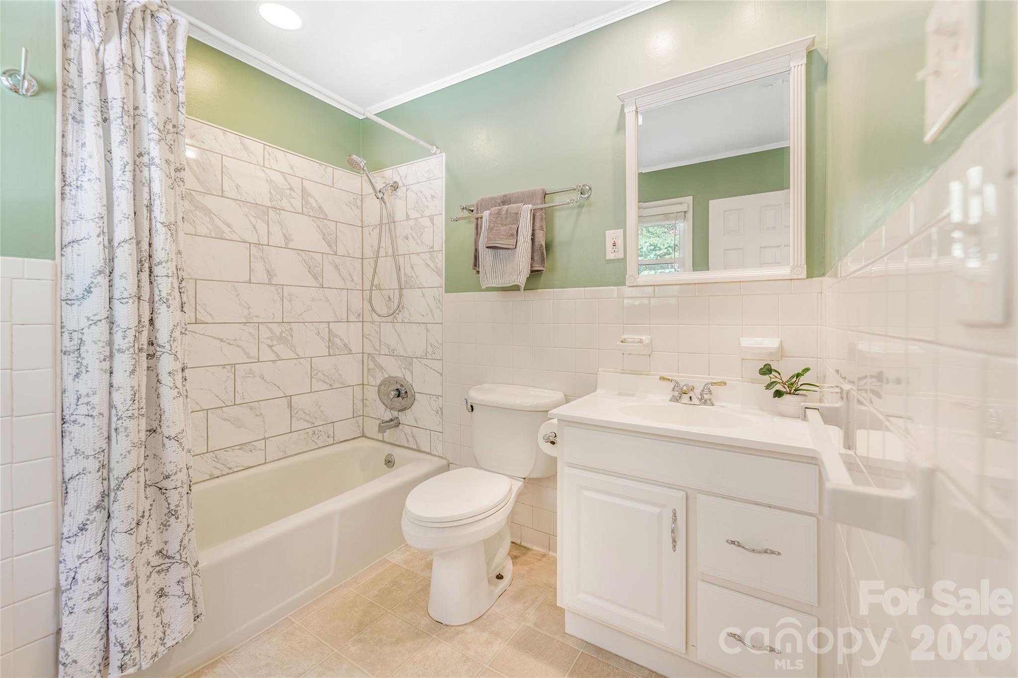 102 Boyd Drive #5C — Flat Rock