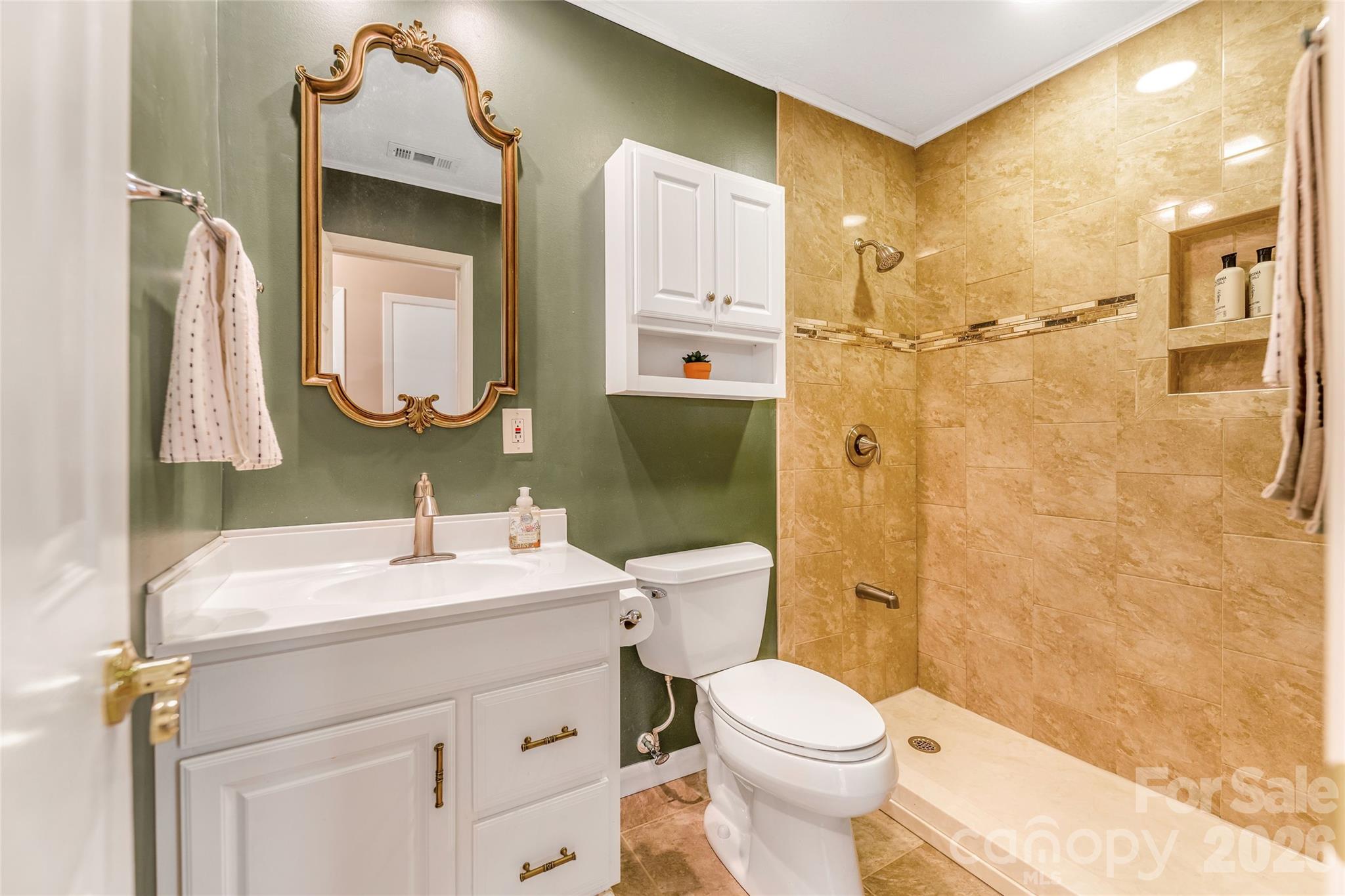 102 Boyd Drive #5C — Flat Rock