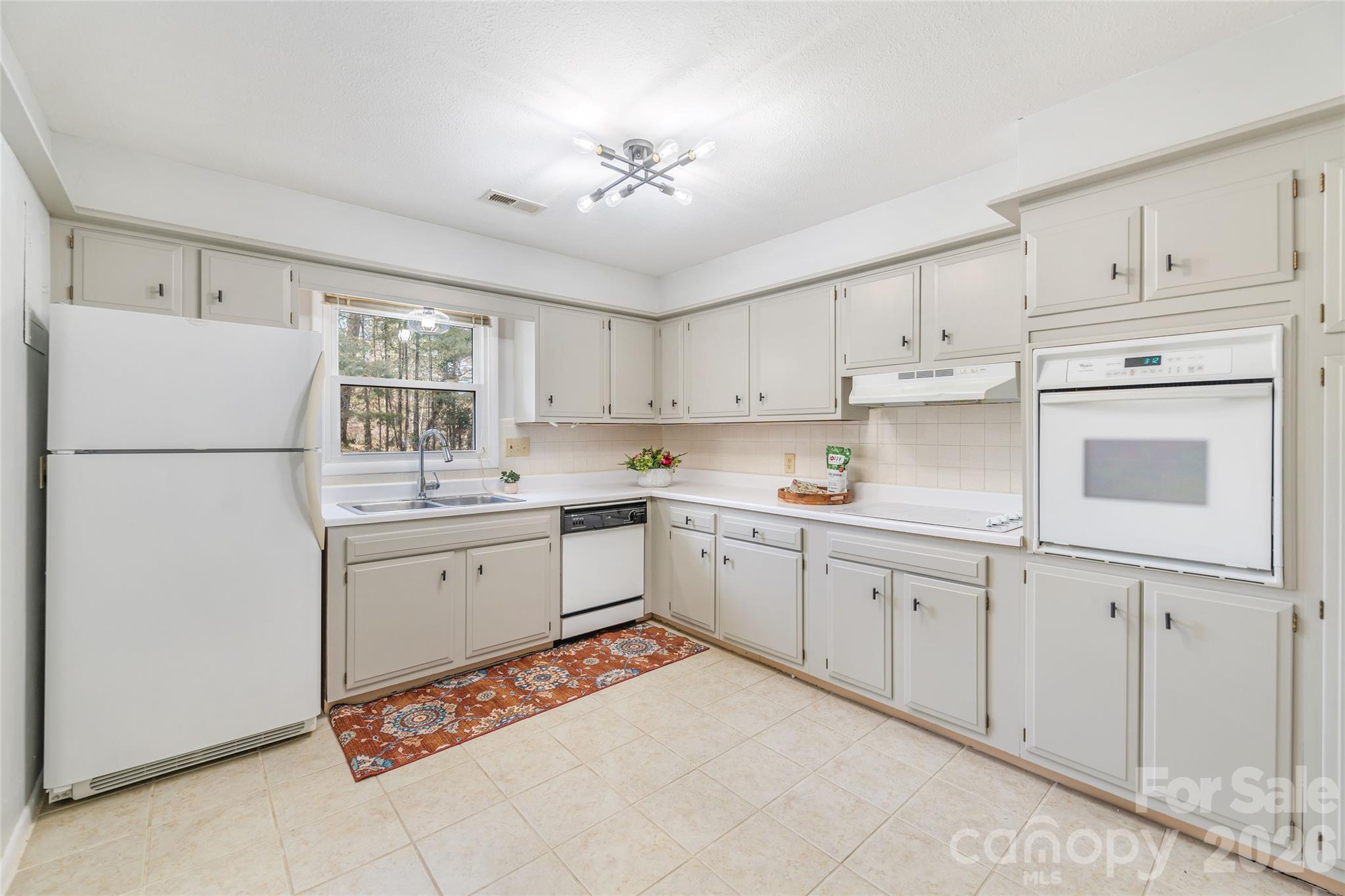 102 Boyd Drive #5C — Flat Rock