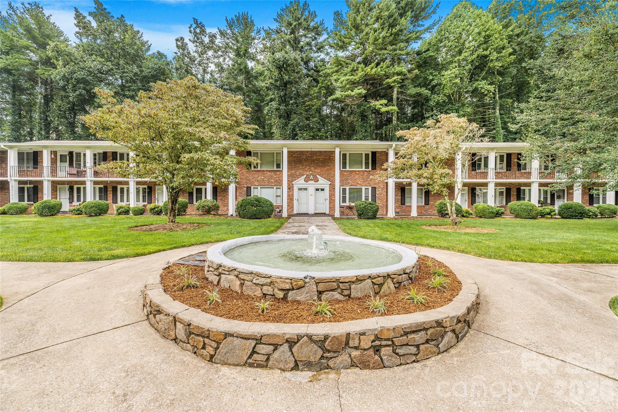 102 Boyd Drive #5C — Flat Rock