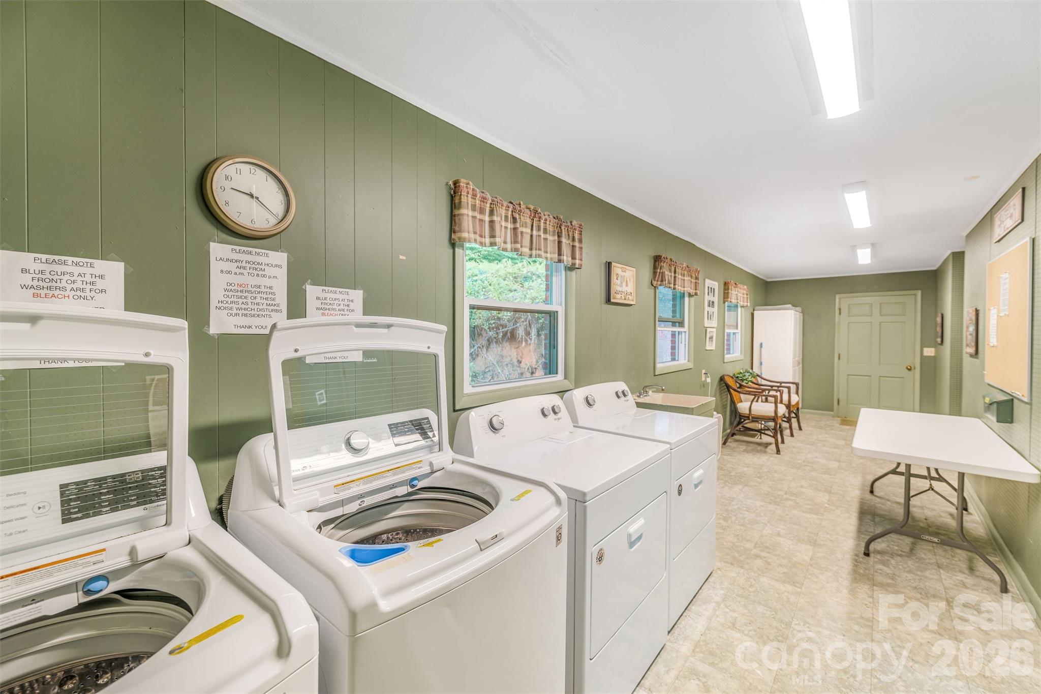 102 Boyd Drive #5C — Flat Rock