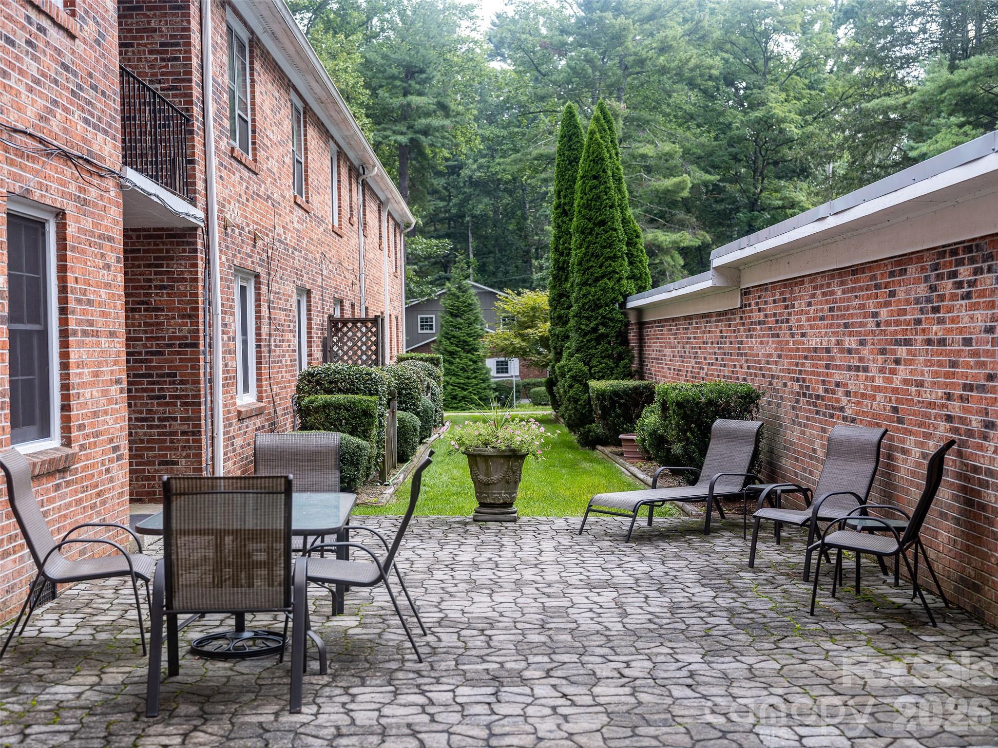 102 Boyd Drive #5C — Flat Rock