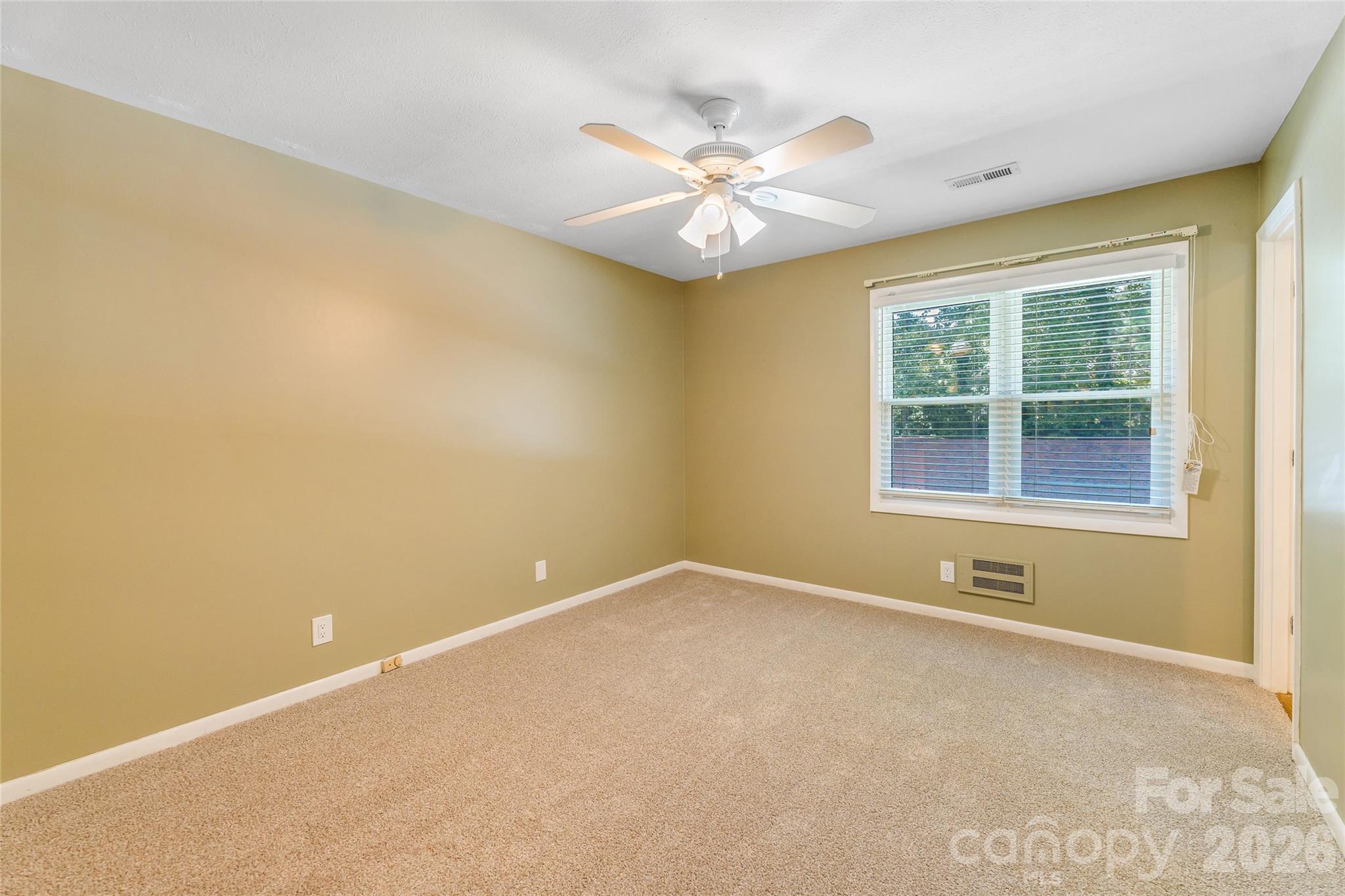 102 Boyd Drive #5C — Flat Rock
