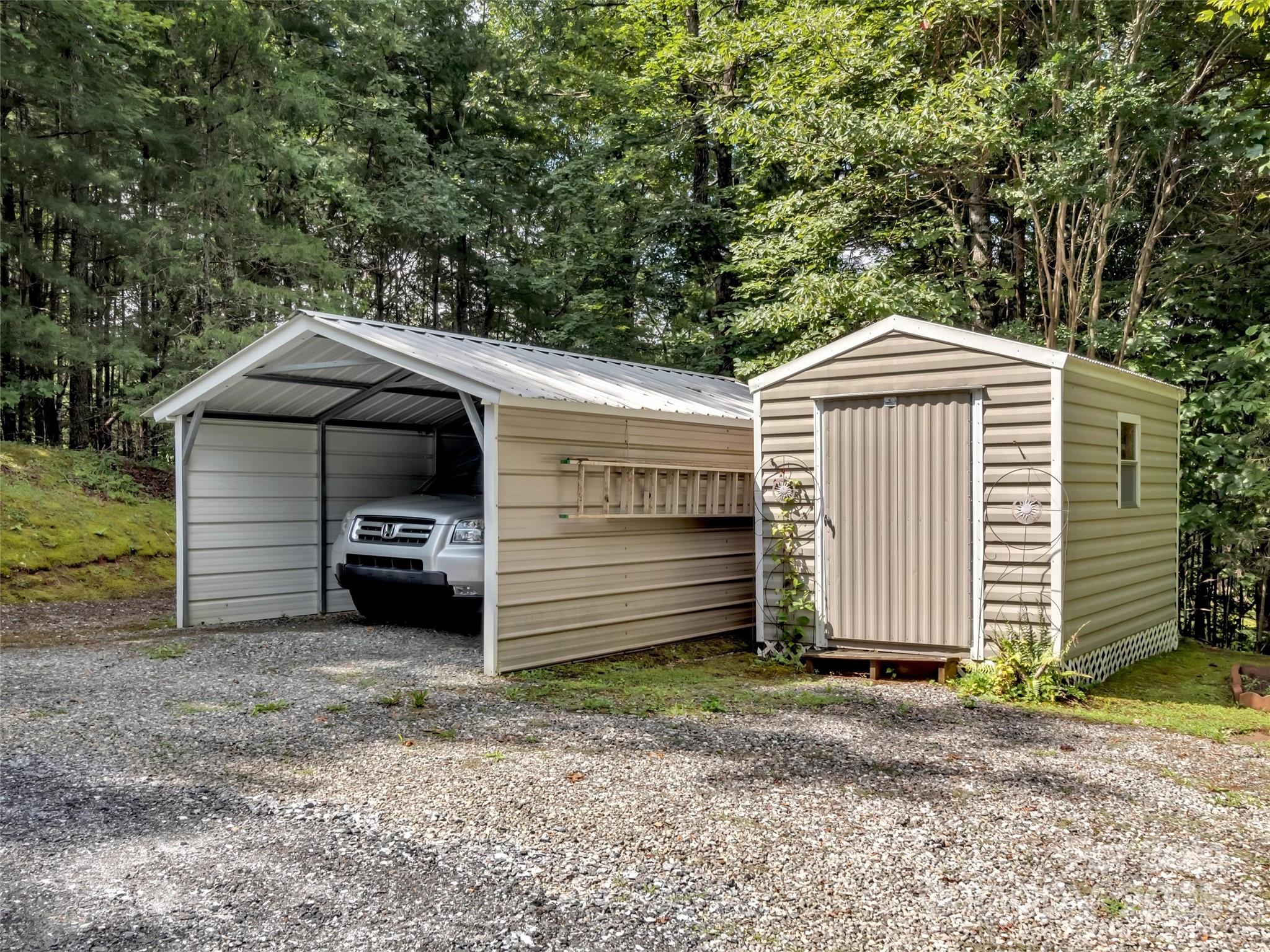 562 Beechwood Drive — Sylva