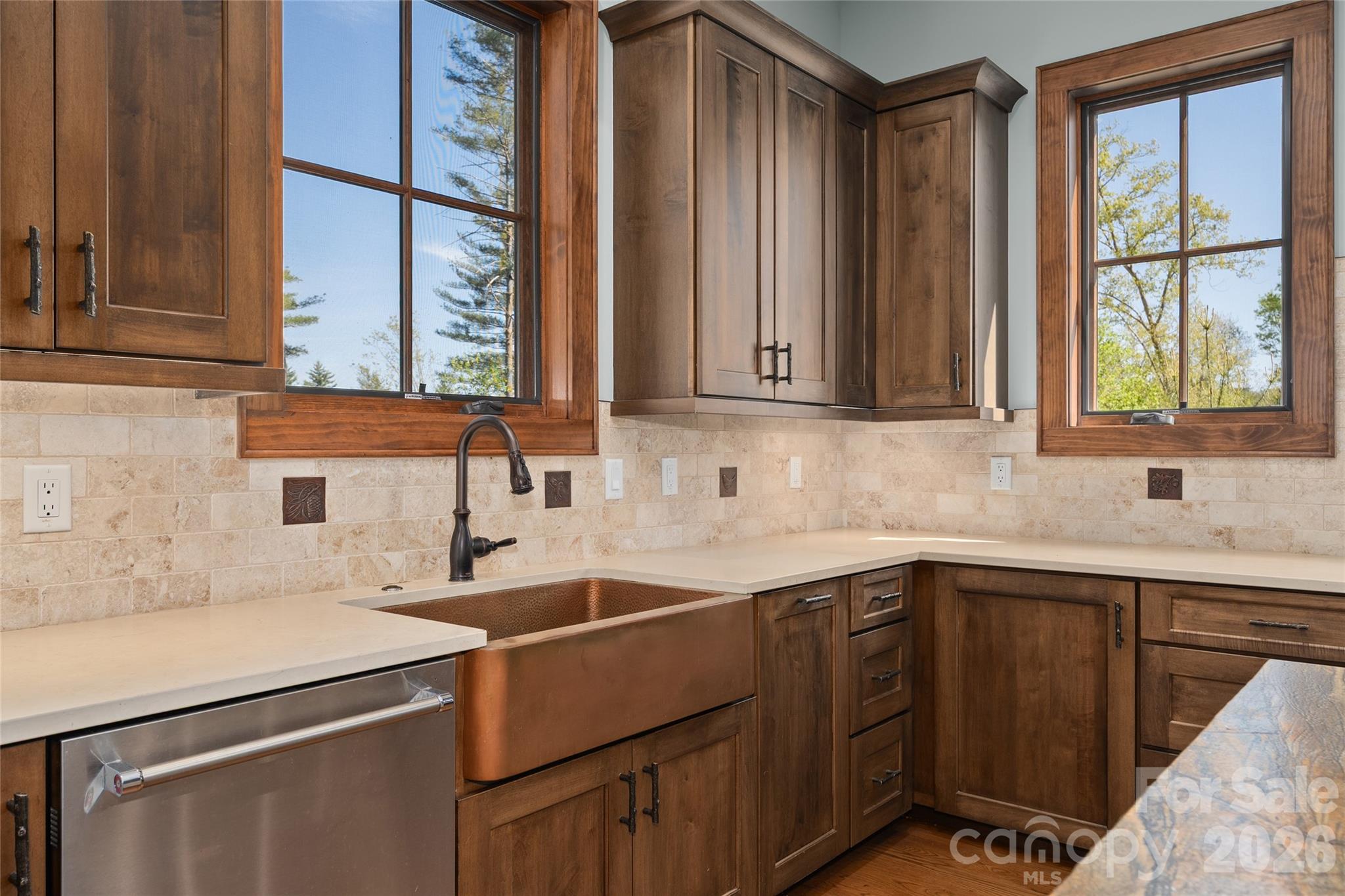 50 Hallett Court — Asheville