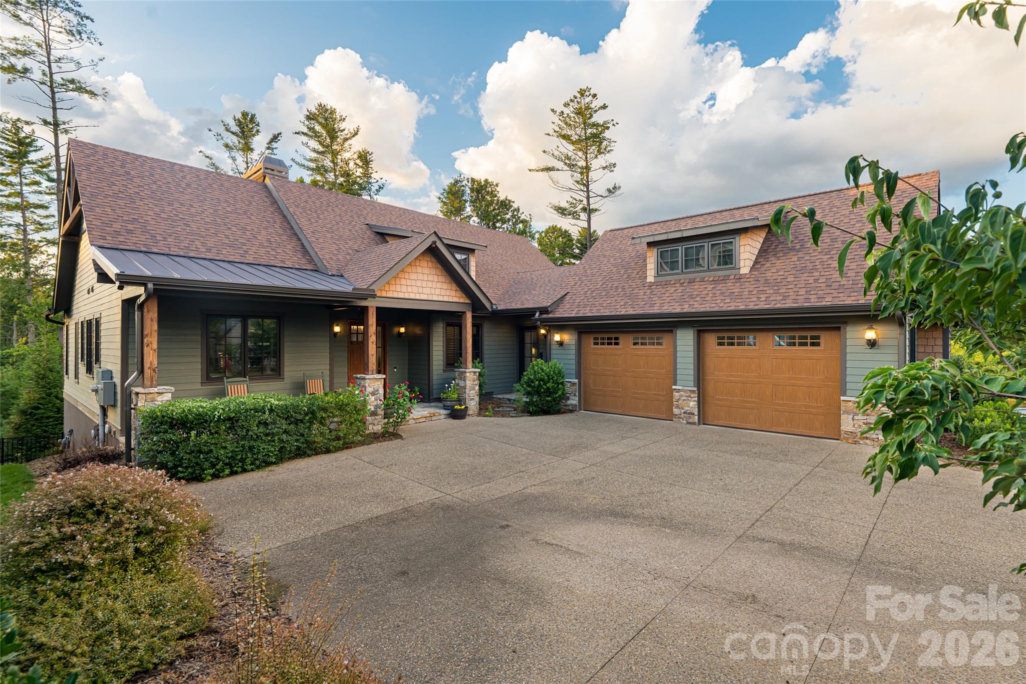 50 Hallett Court — Asheville