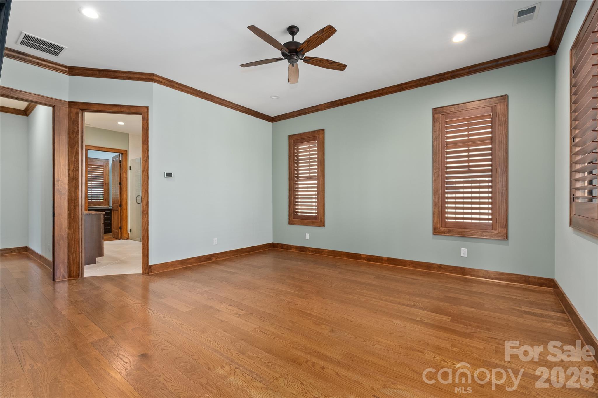 50 Hallett Court — Asheville