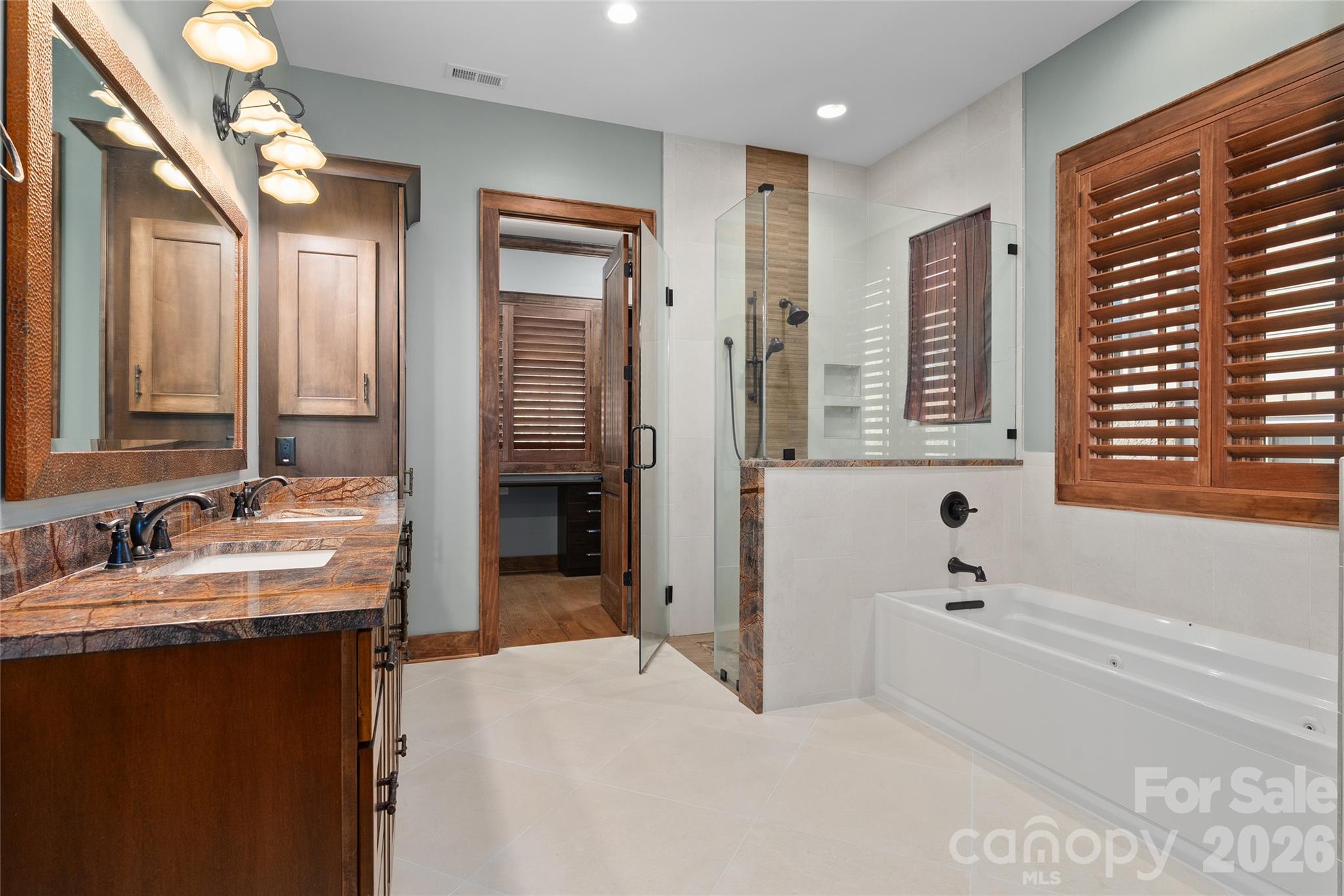 50 Hallett Court — Asheville