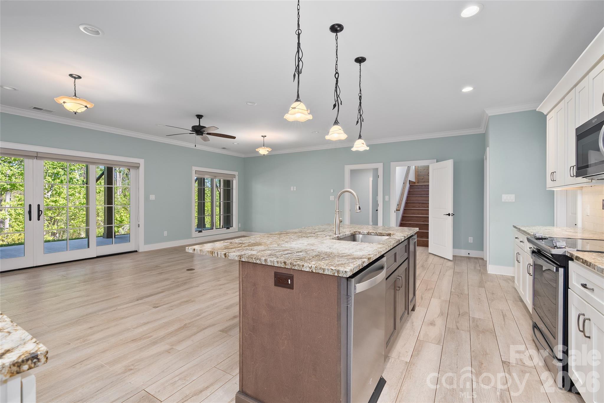 50 Hallett Court — Asheville