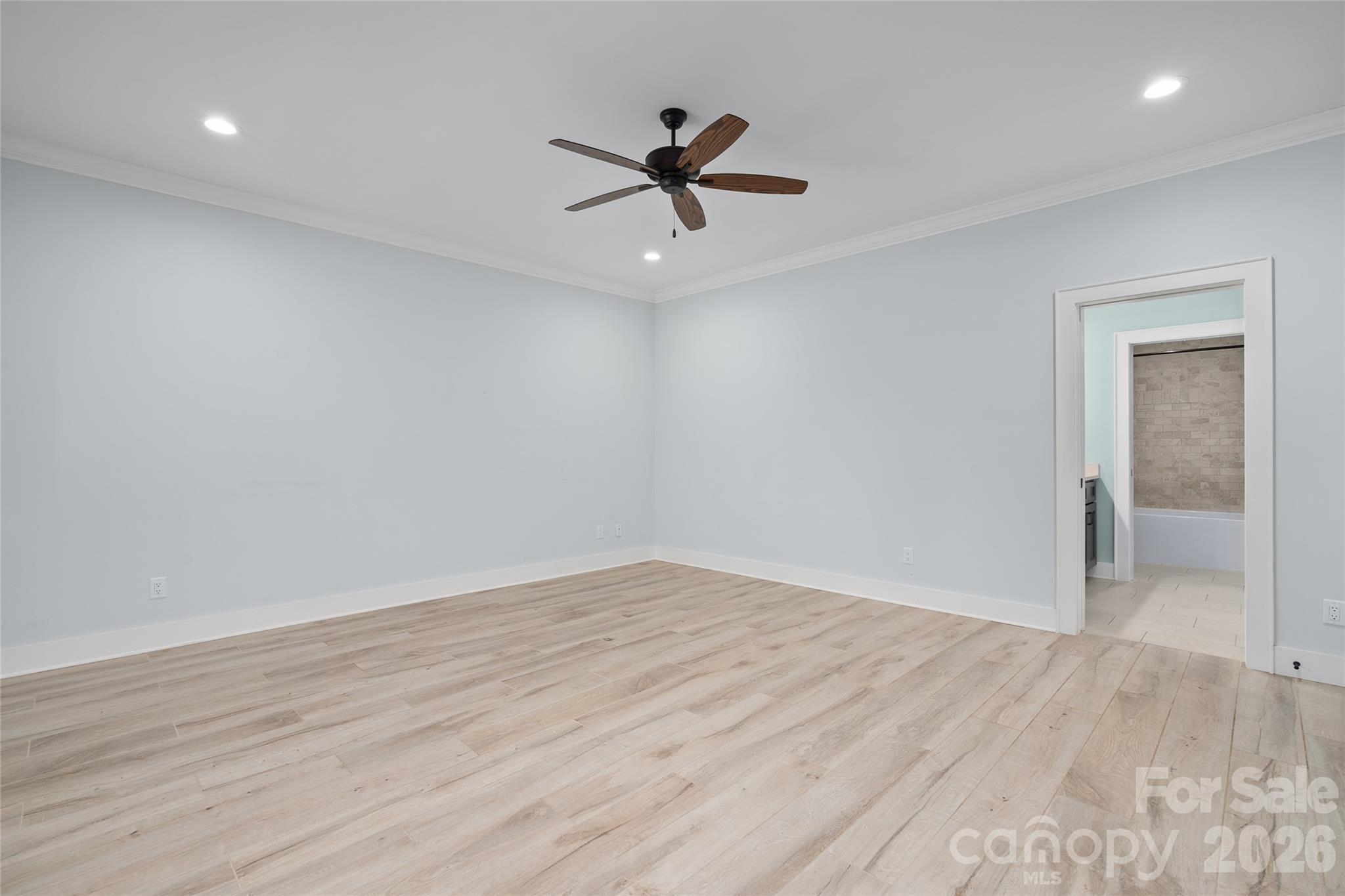 50 Hallett Court — Asheville