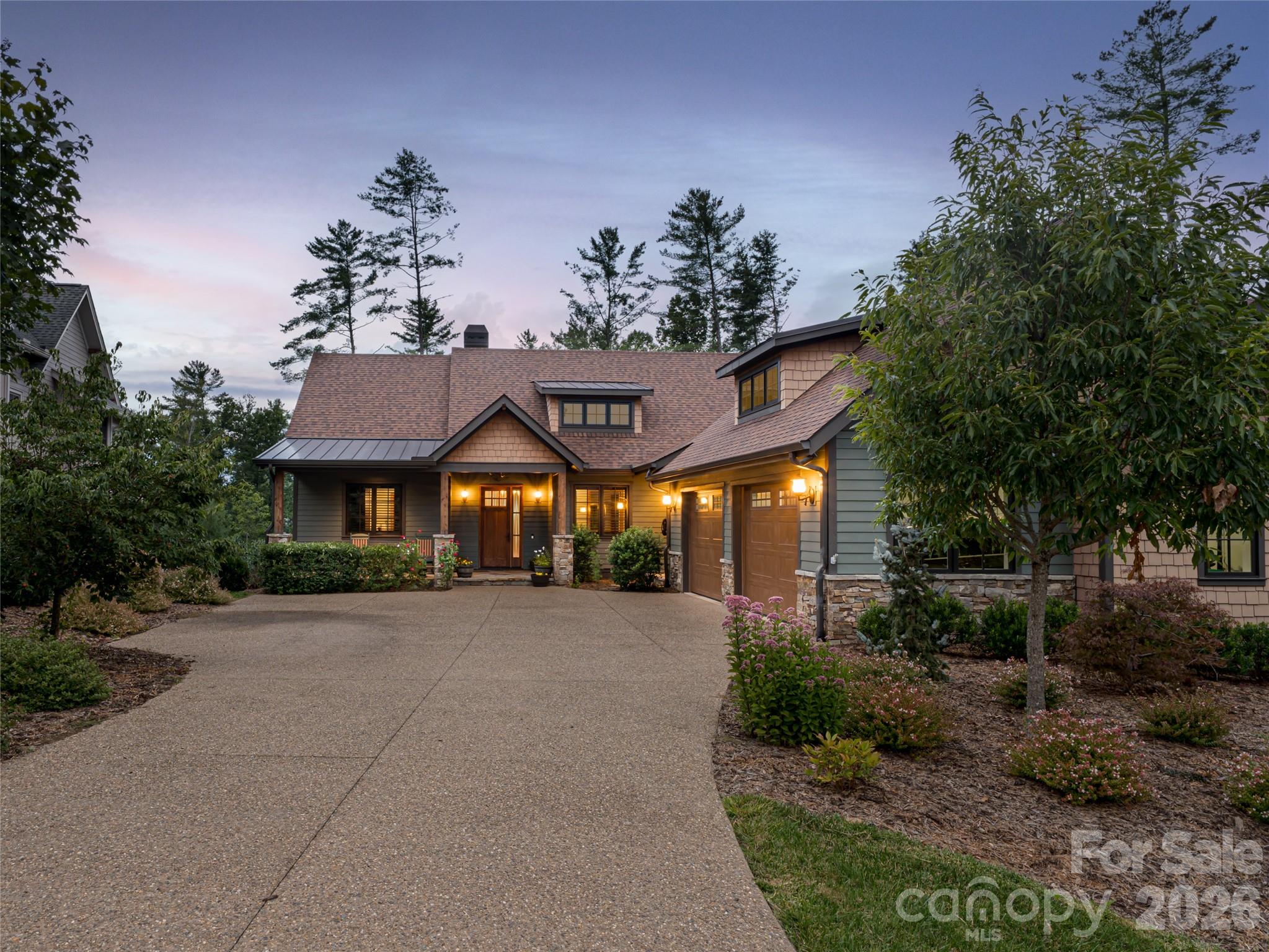 50 Hallett Court — Asheville