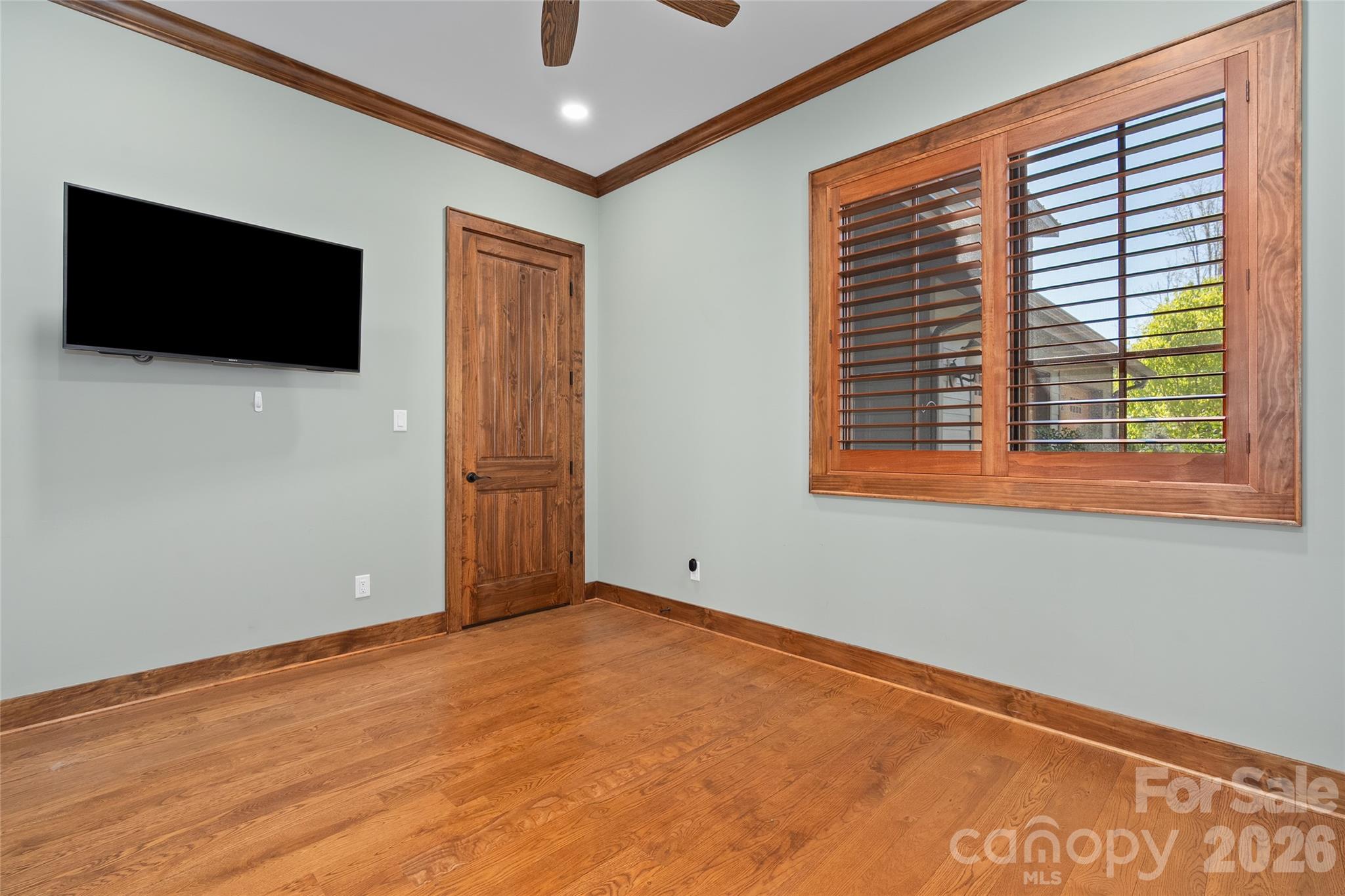 50 Hallett Court — Asheville