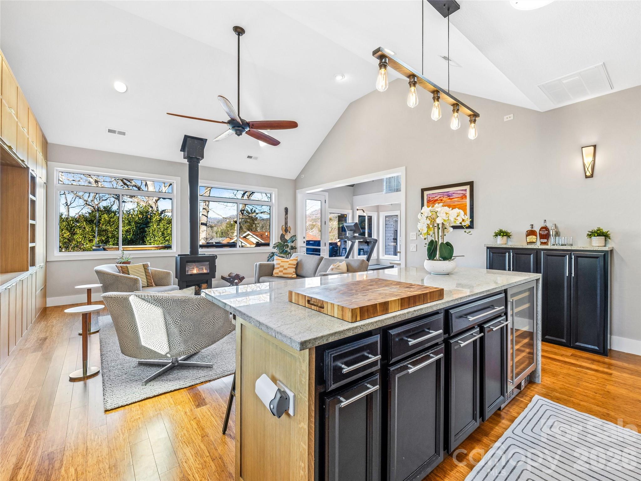 78 Annandale Avenue — Asheville