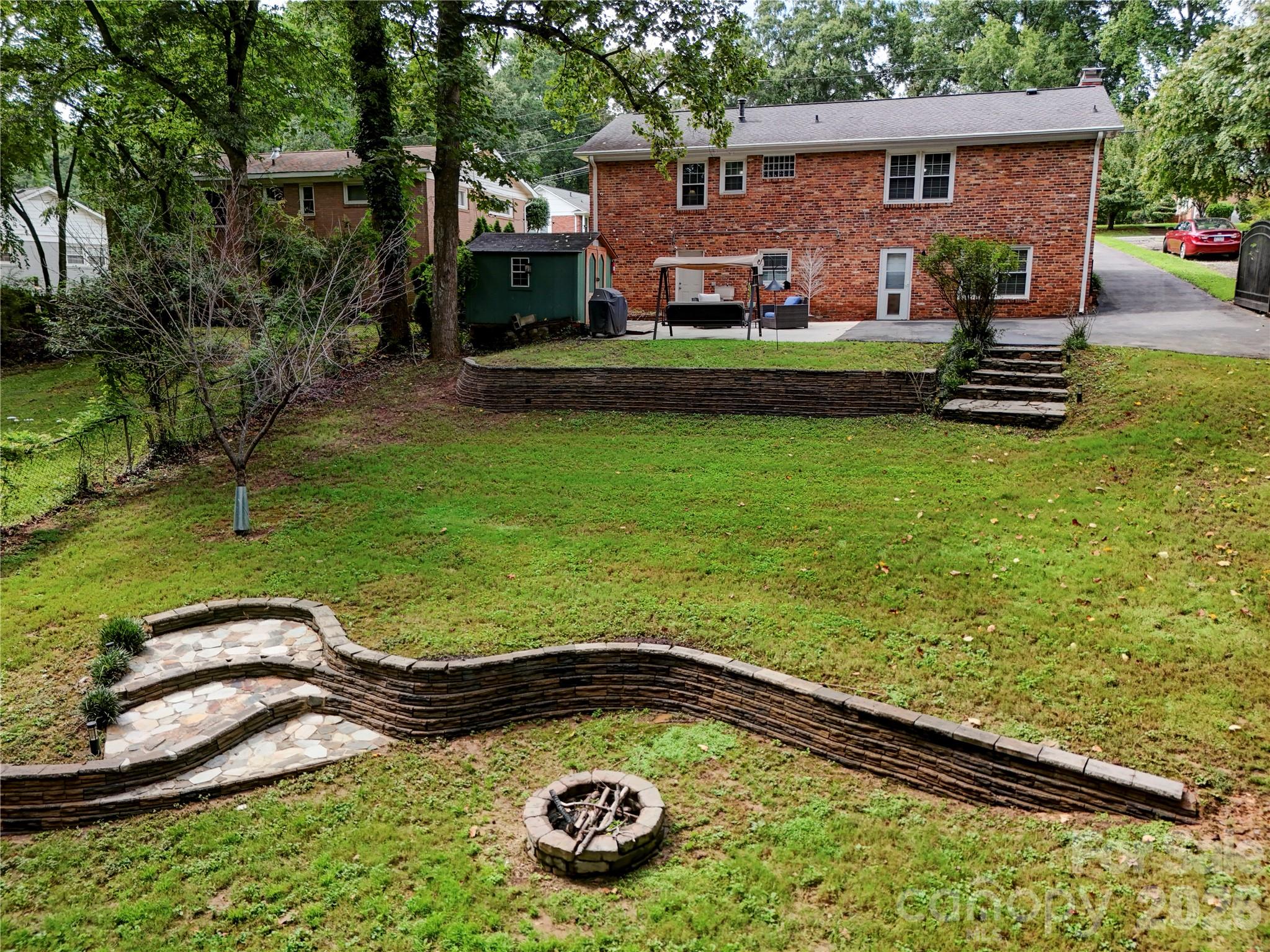 1527 Burnley Road — Charlotte