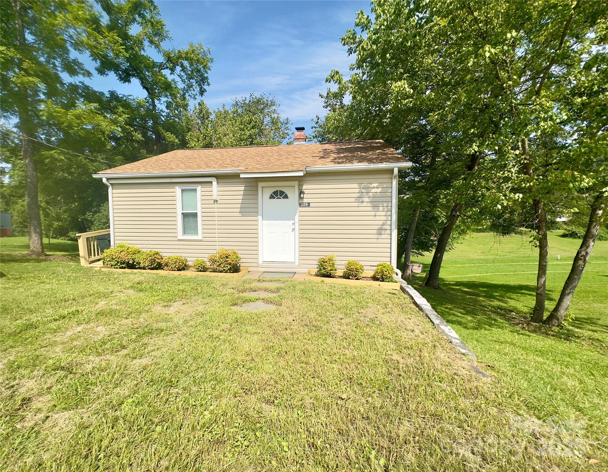 329 Morehead Road — Marion