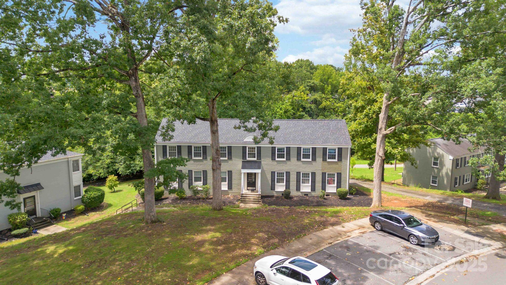 343 Wakefield Drive — Charlotte