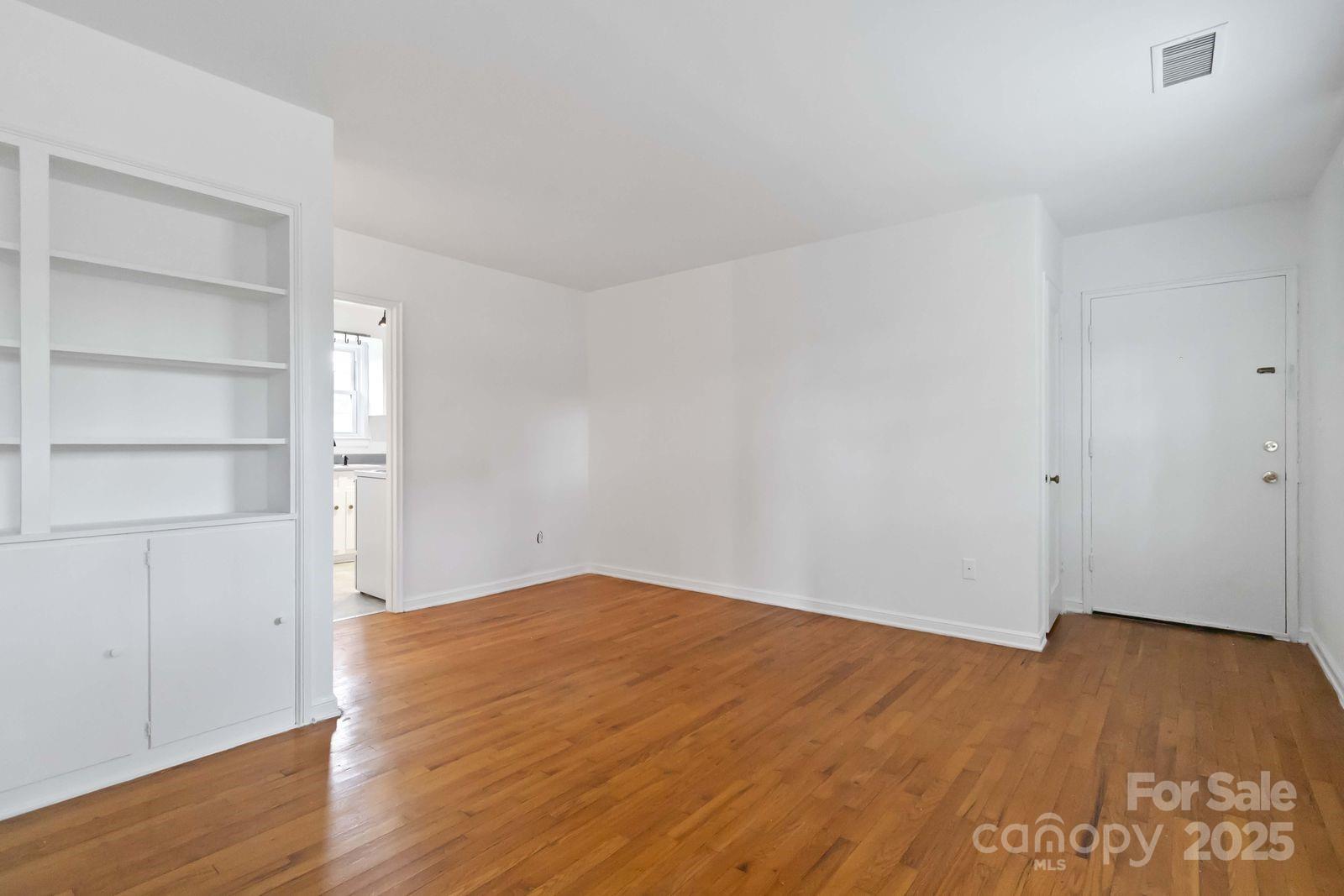 343 Wakefield Drive — Charlotte