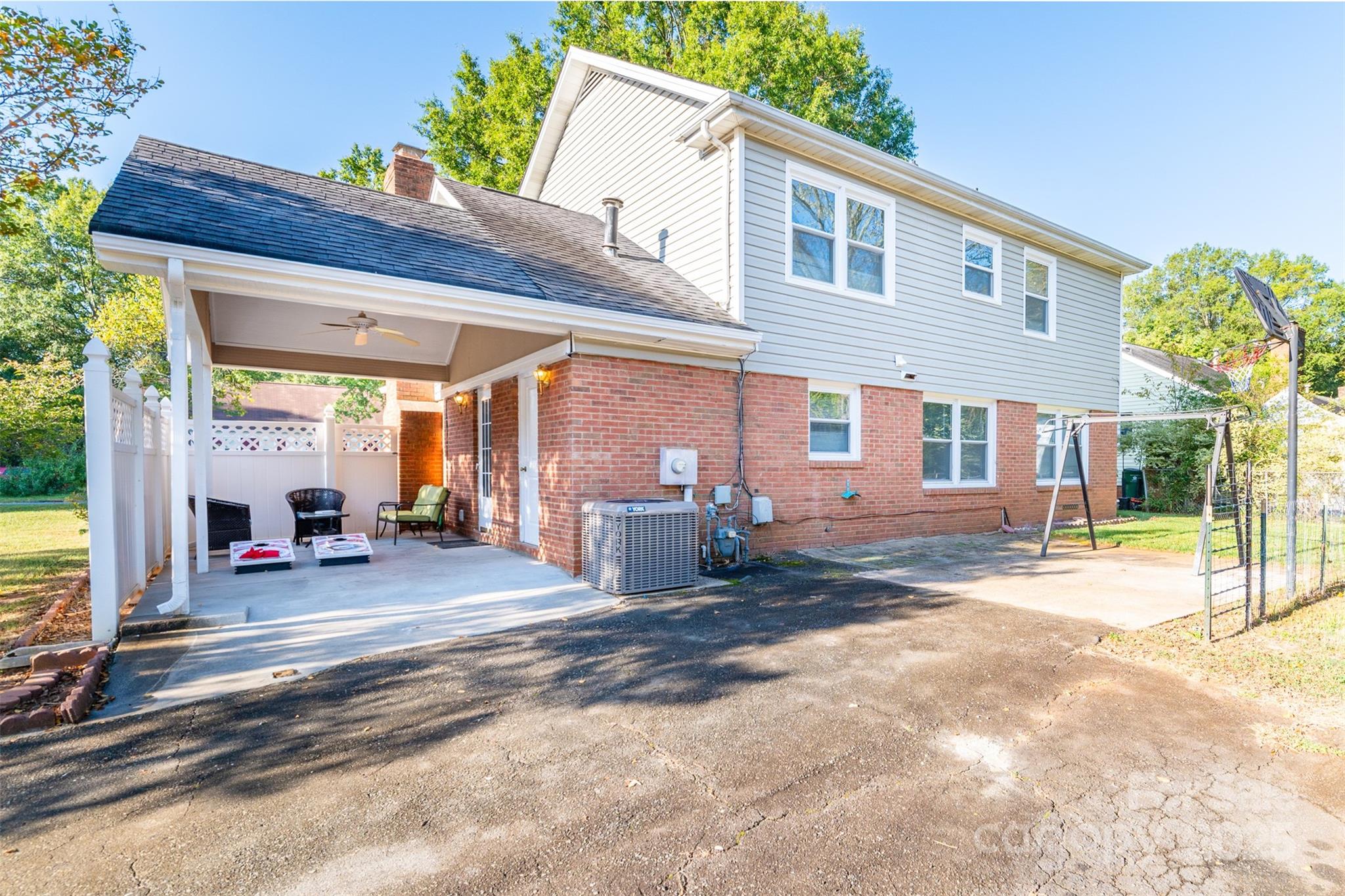 5111 Coronado Drive — Charlotte