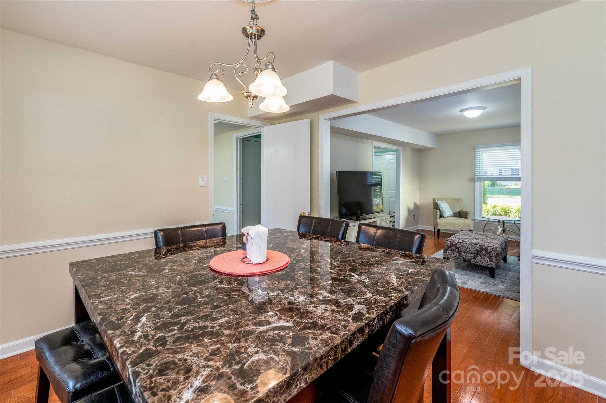 5111 Coronado Drive — Charlotte