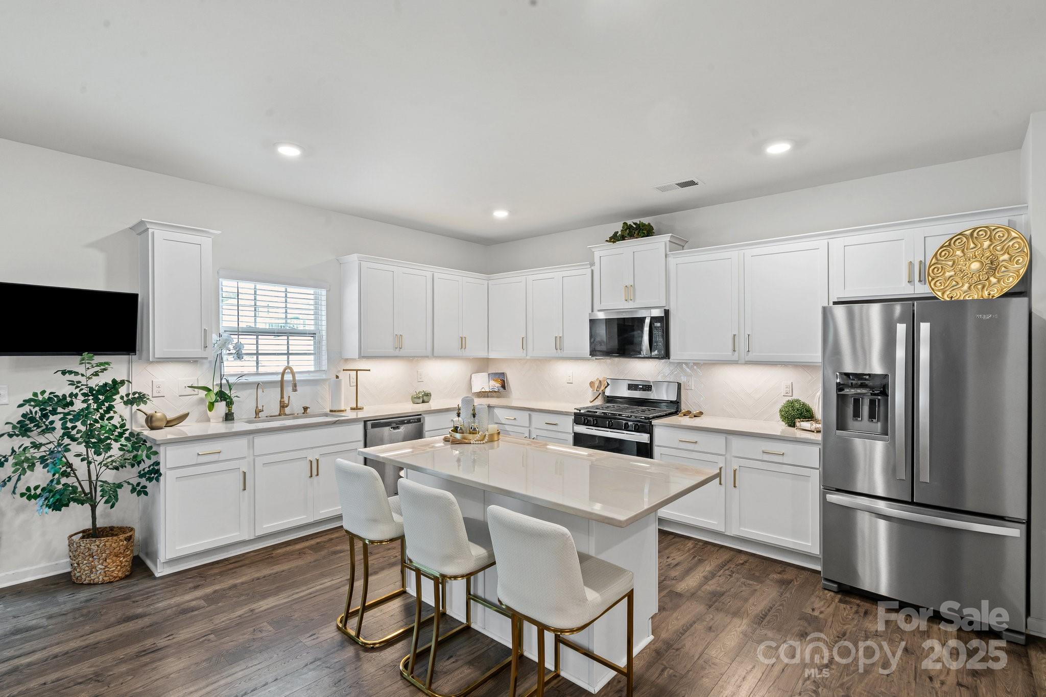 919 Rock Haven Drive — Charlotte