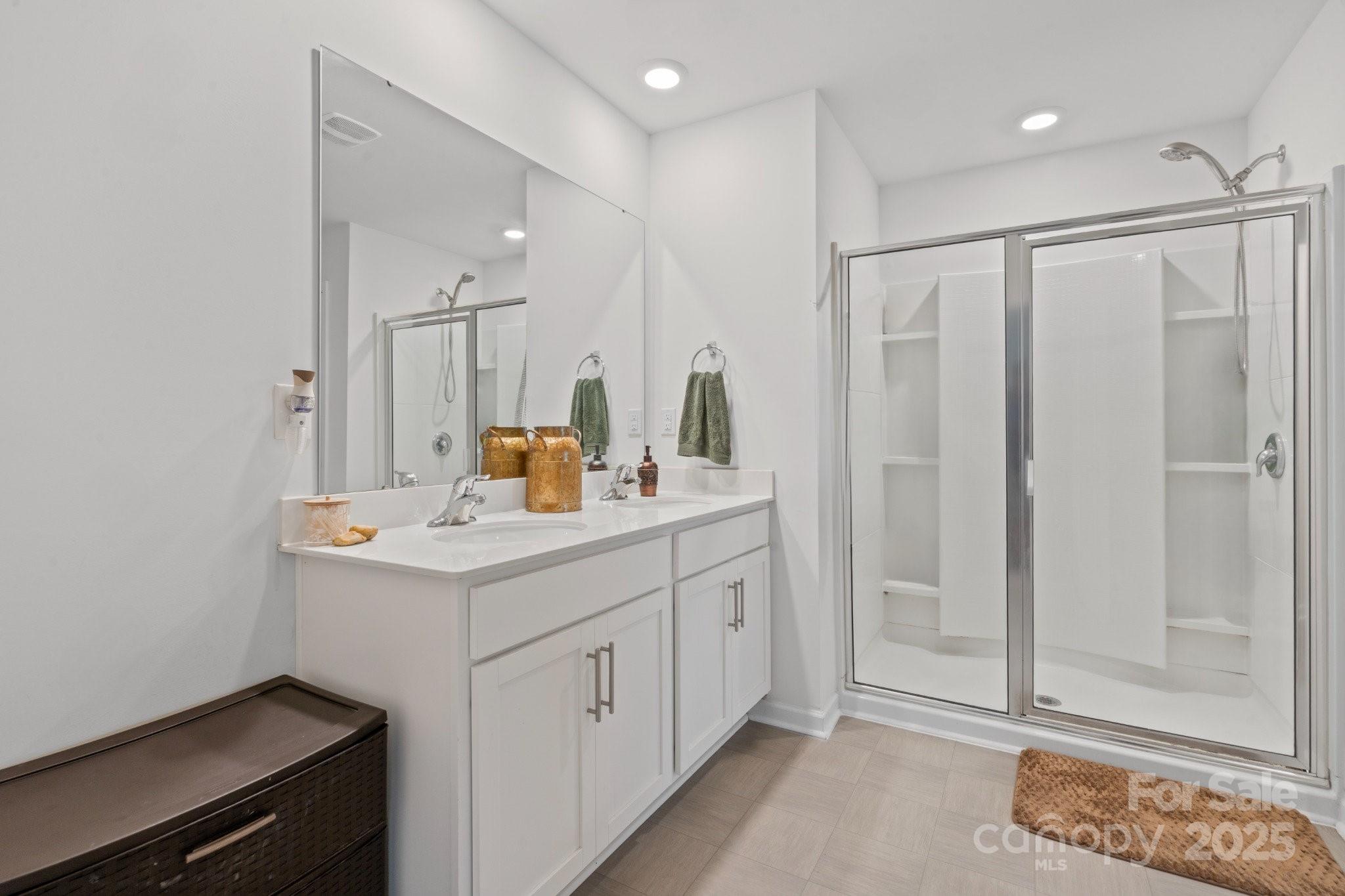 919 Rock Haven Drive — Charlotte