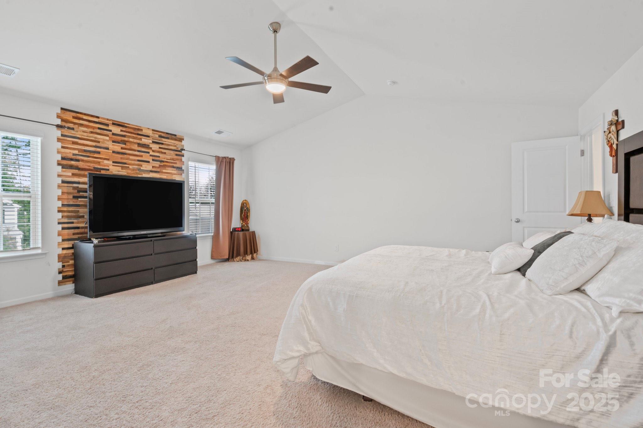 919 Rock Haven Drive — Charlotte