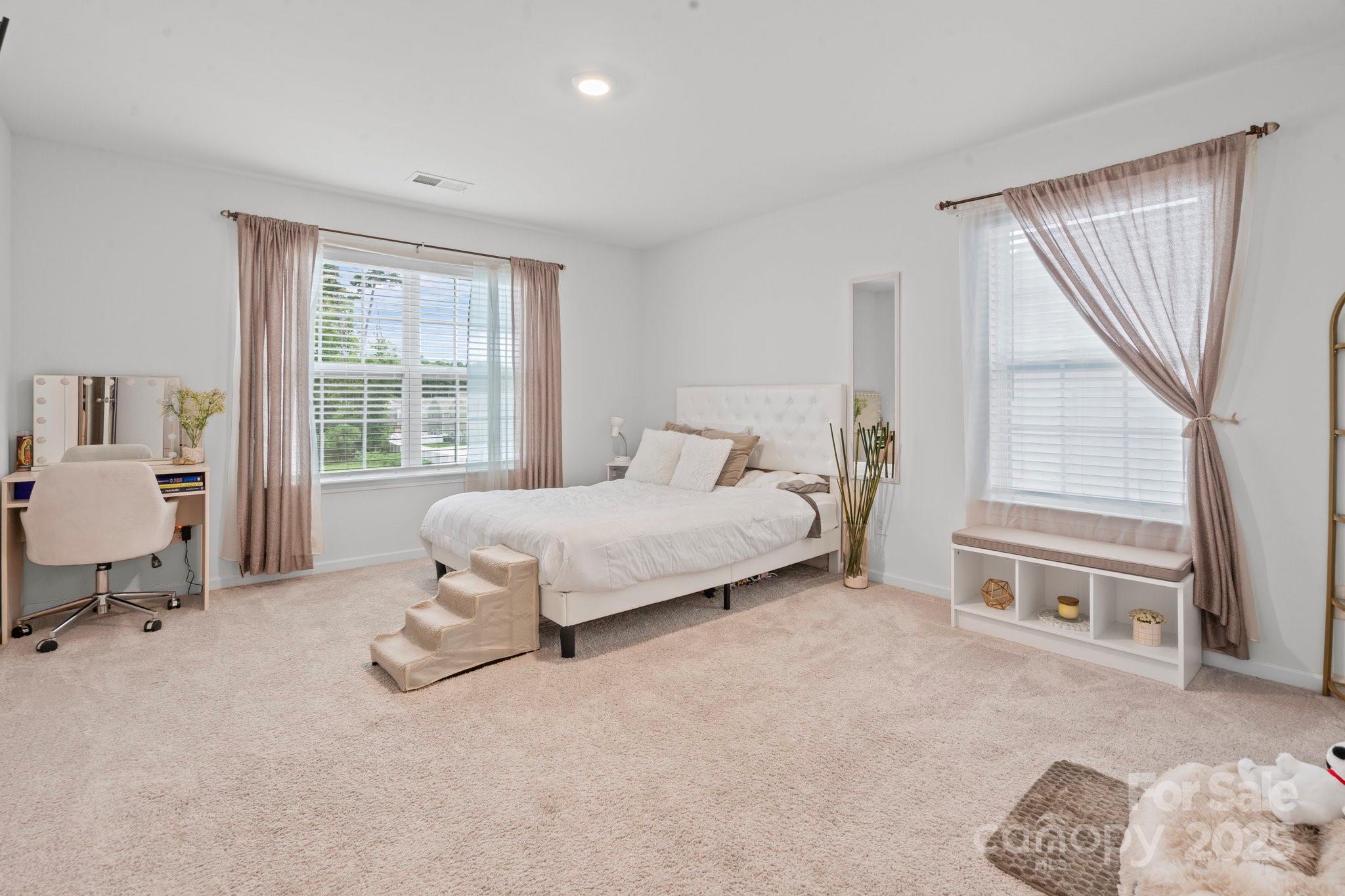 919 Rock Haven Drive — Charlotte
