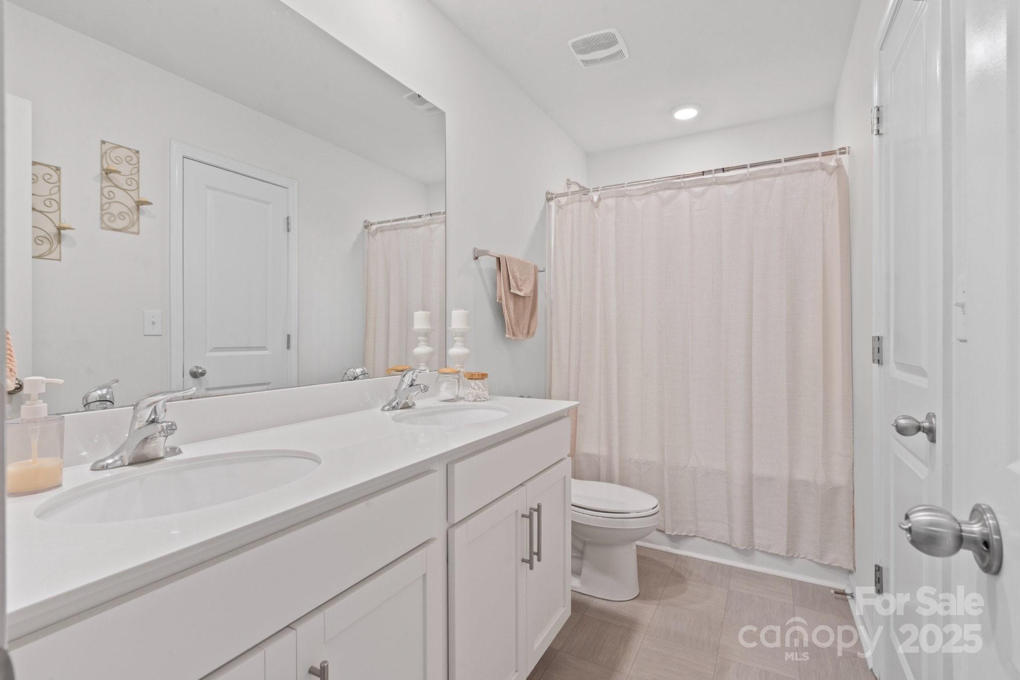 919 Rock Haven Drive — Charlotte