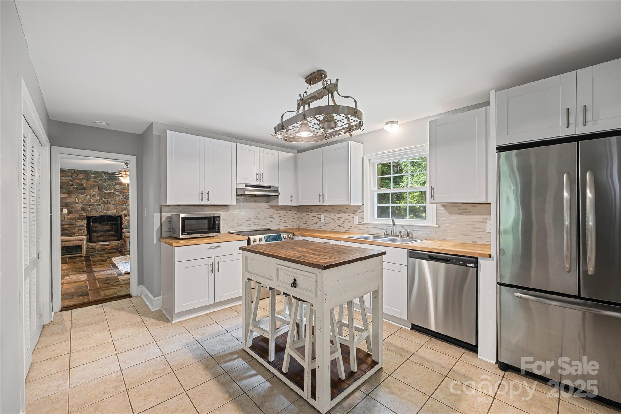 1045 Dooley Drive — Charlotte