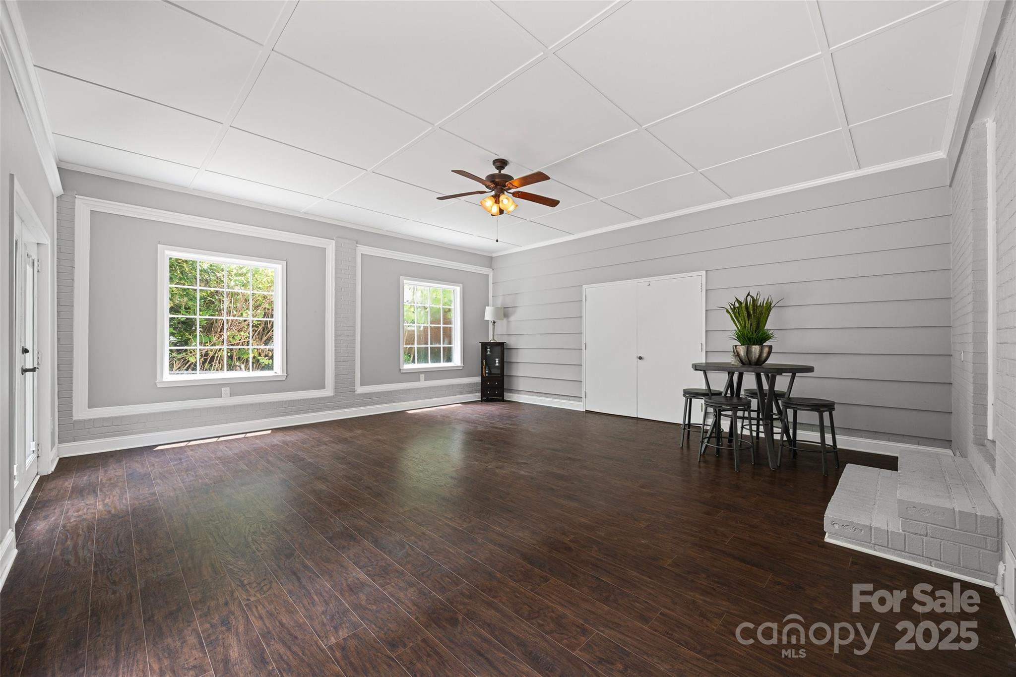 1045 Dooley Drive — Charlotte