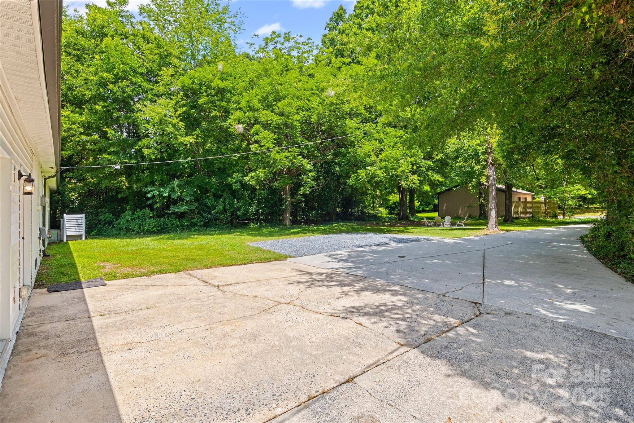 1045 Dooley Drive — Charlotte