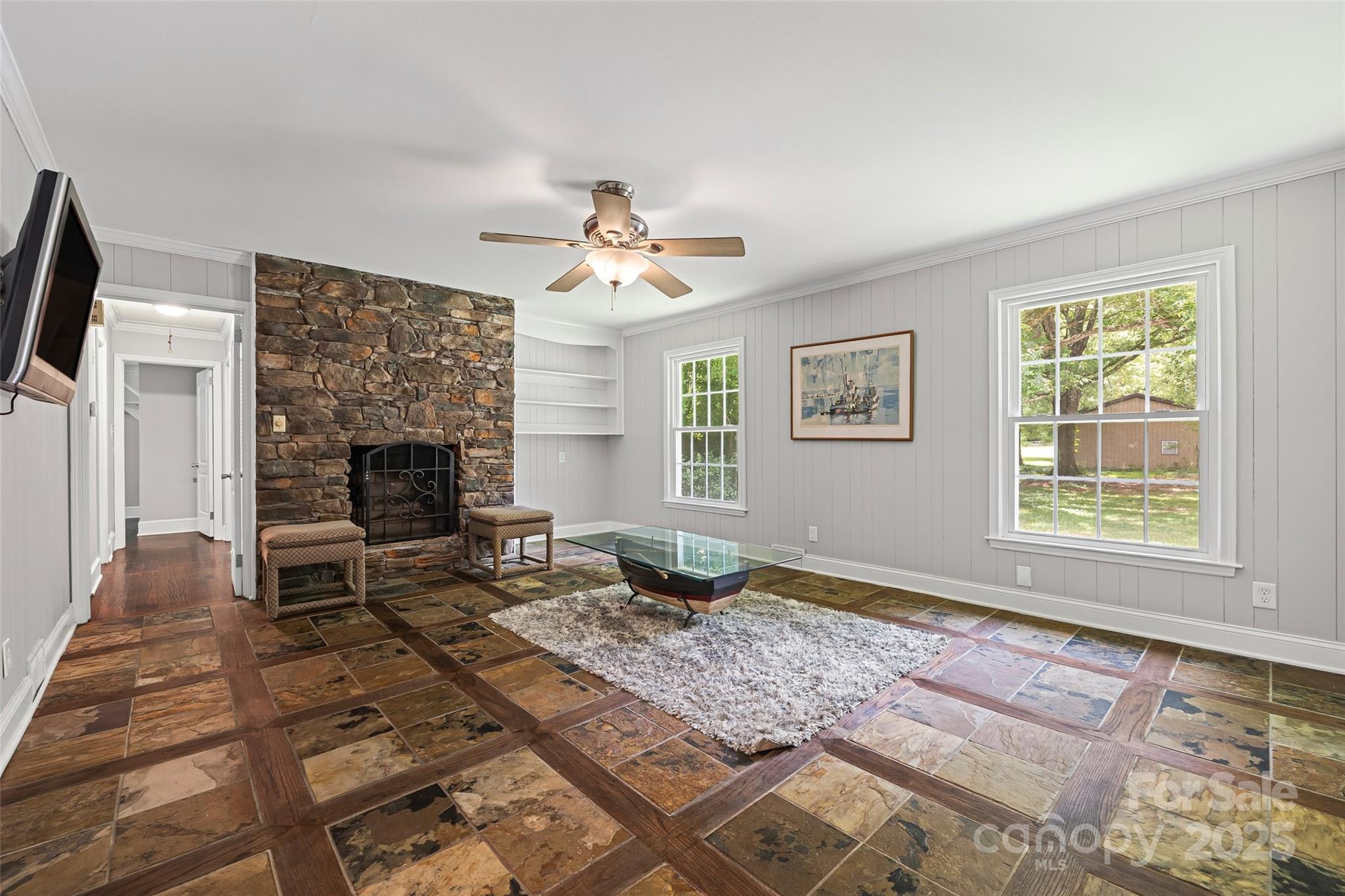 1045 Dooley Drive — Charlotte