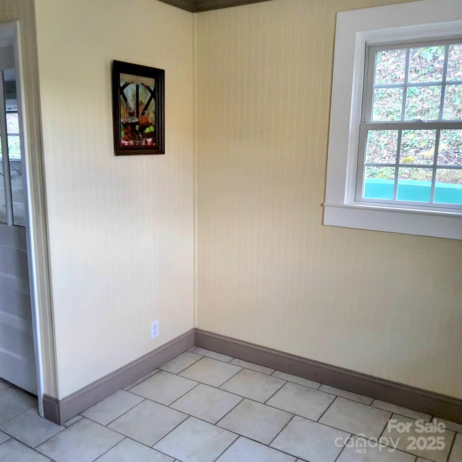 1294 Cane Creek Road — Bakersville