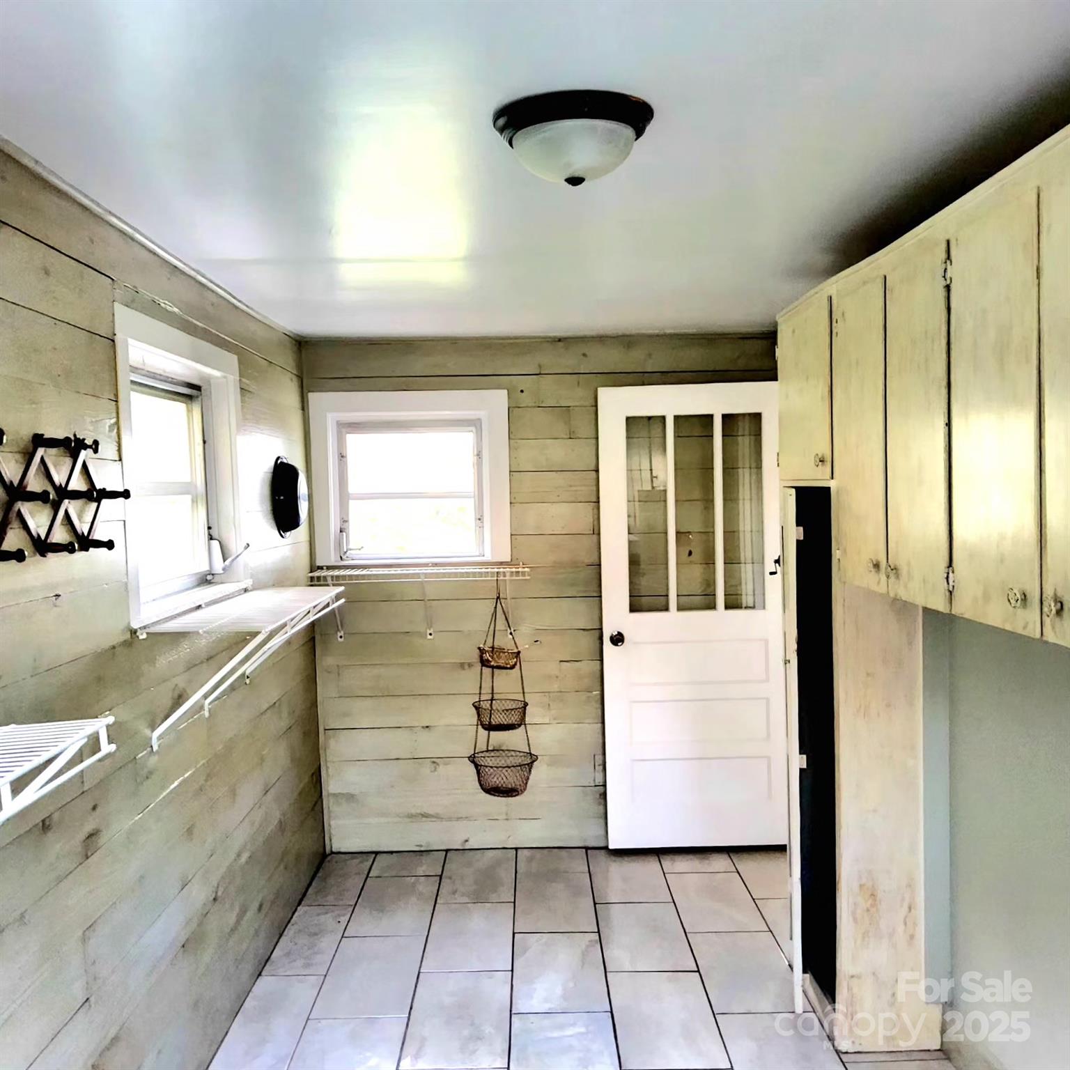 1294 Cane Creek Road — Bakersville