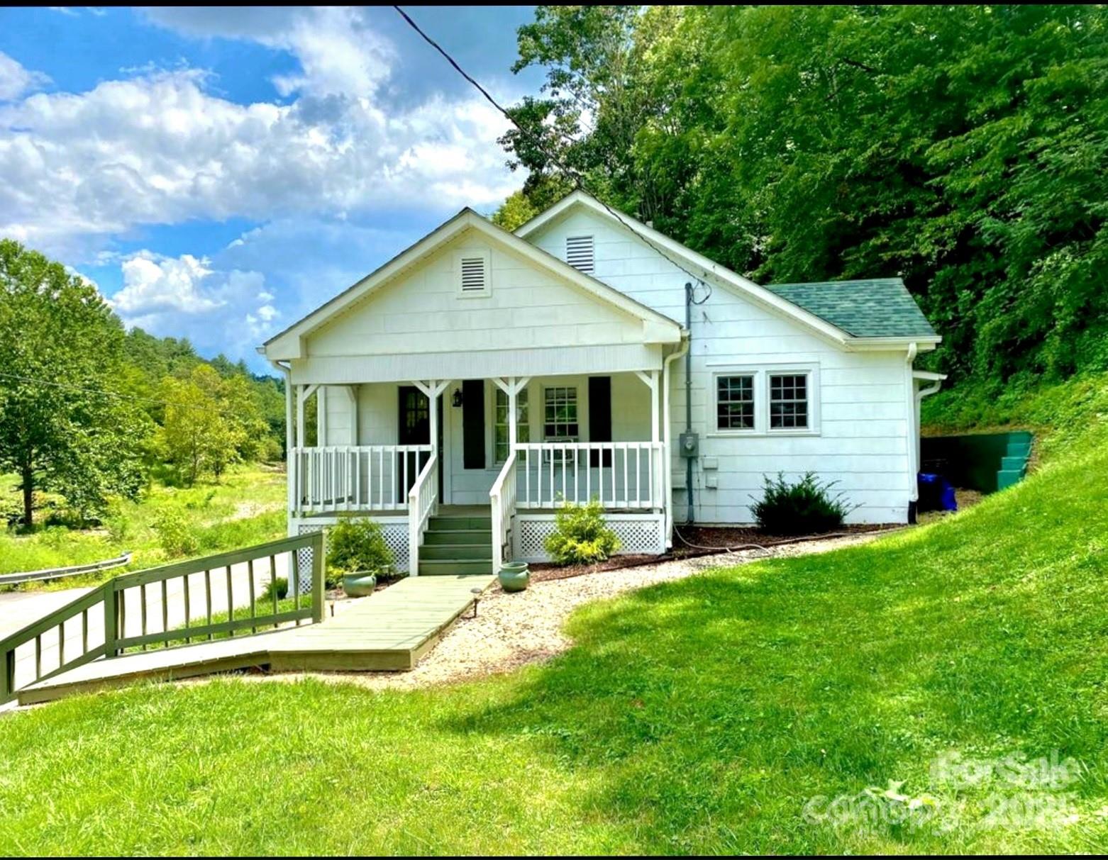 1294 Cane Creek Road — Bakersville