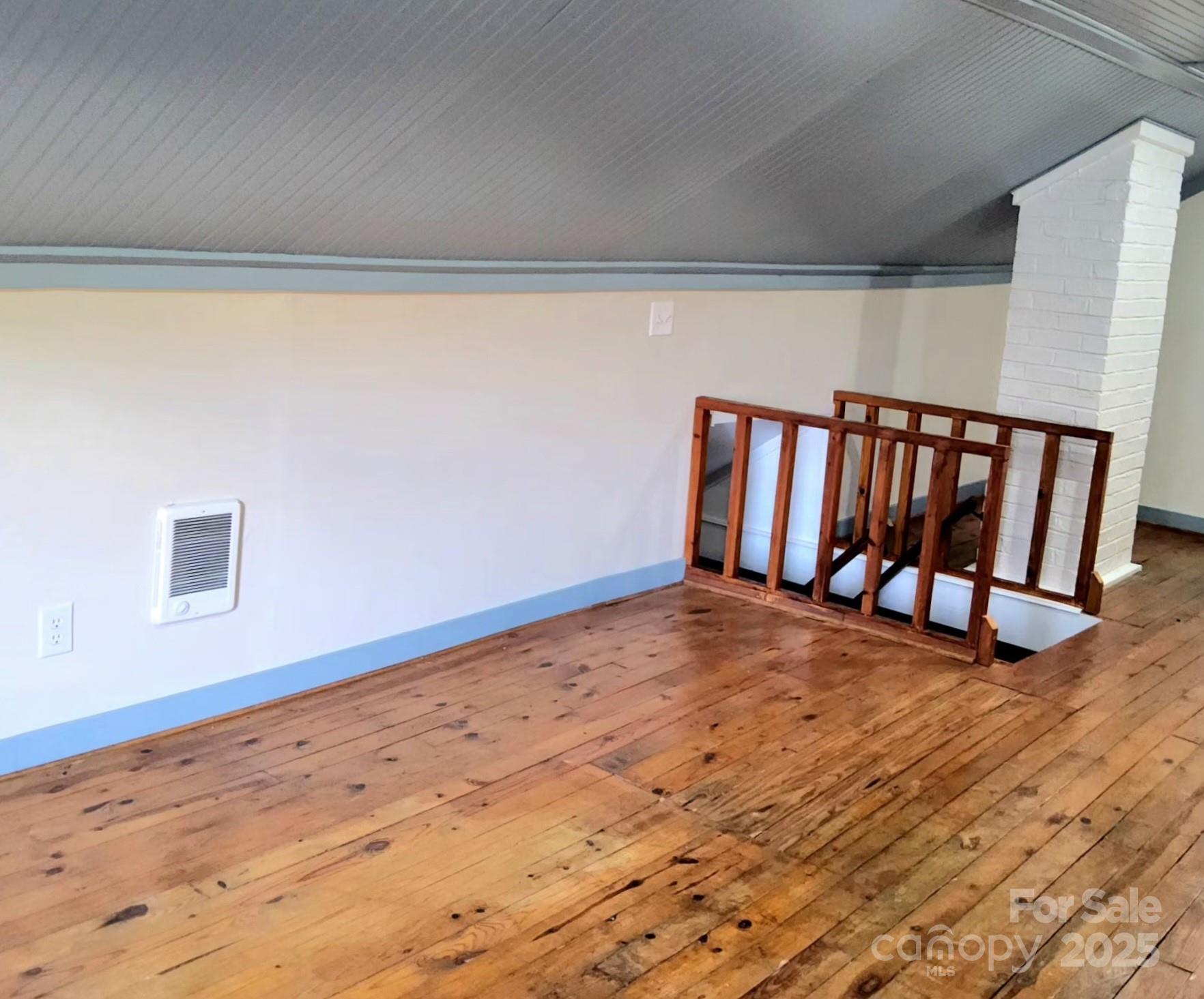 1294 Cane Creek Road — Bakersville