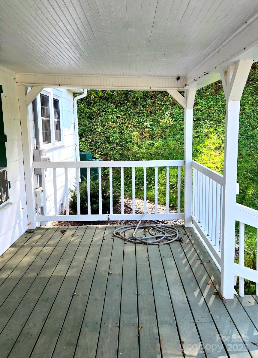 1294 Cane Creek Road — Bakersville