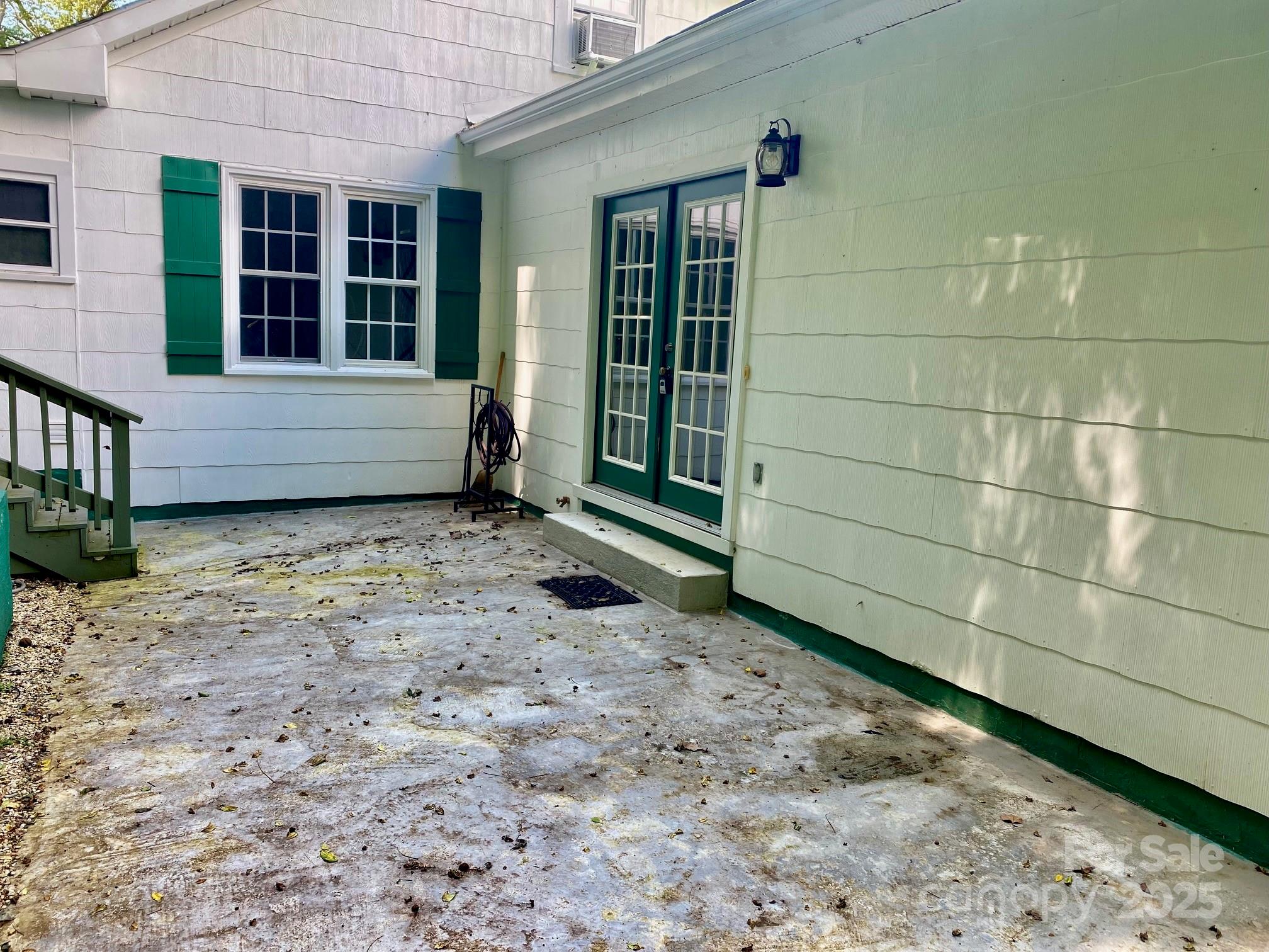 1294 Cane Creek Road — Bakersville