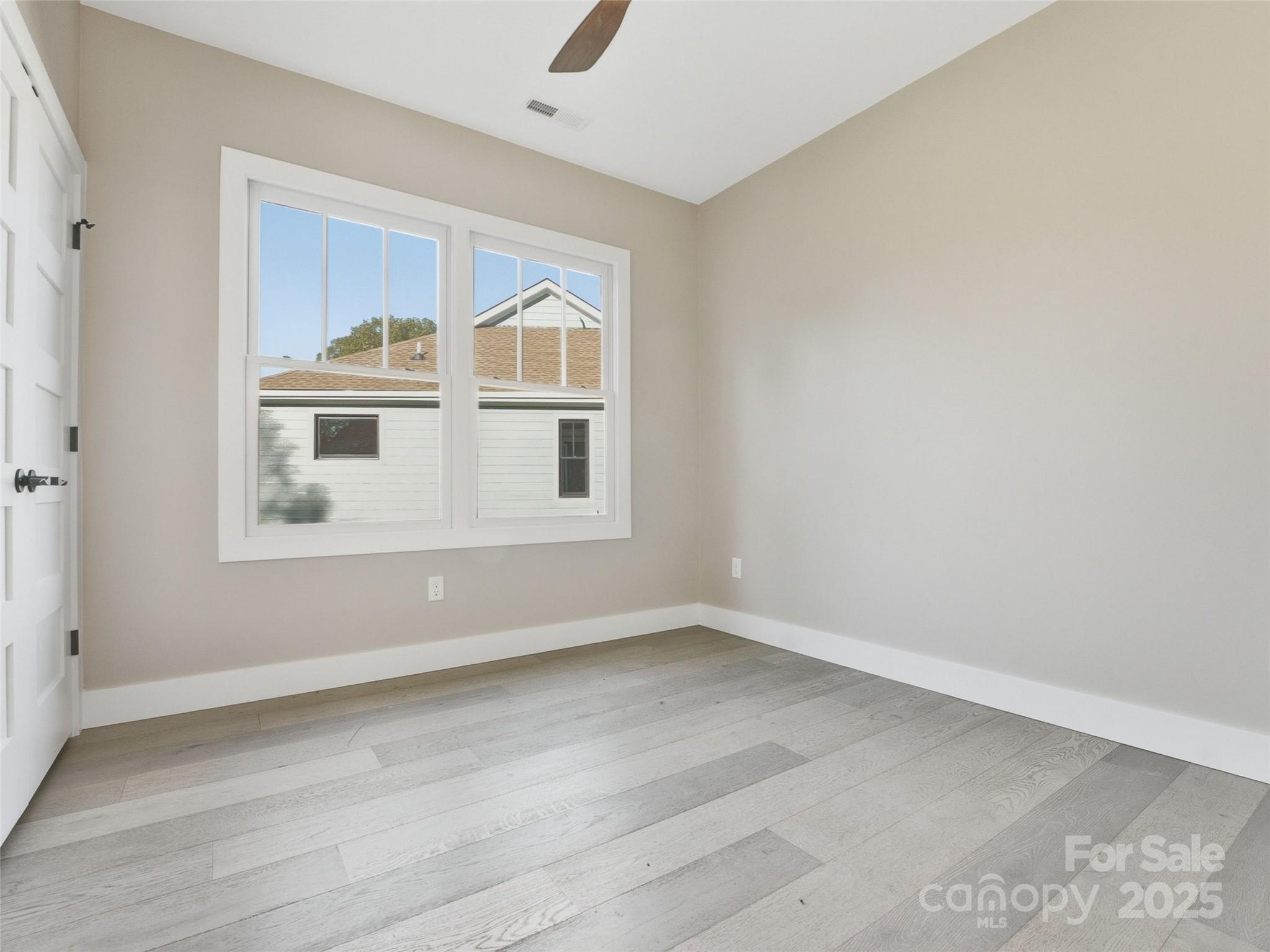 30 Olde Oak Court — Hendersonville