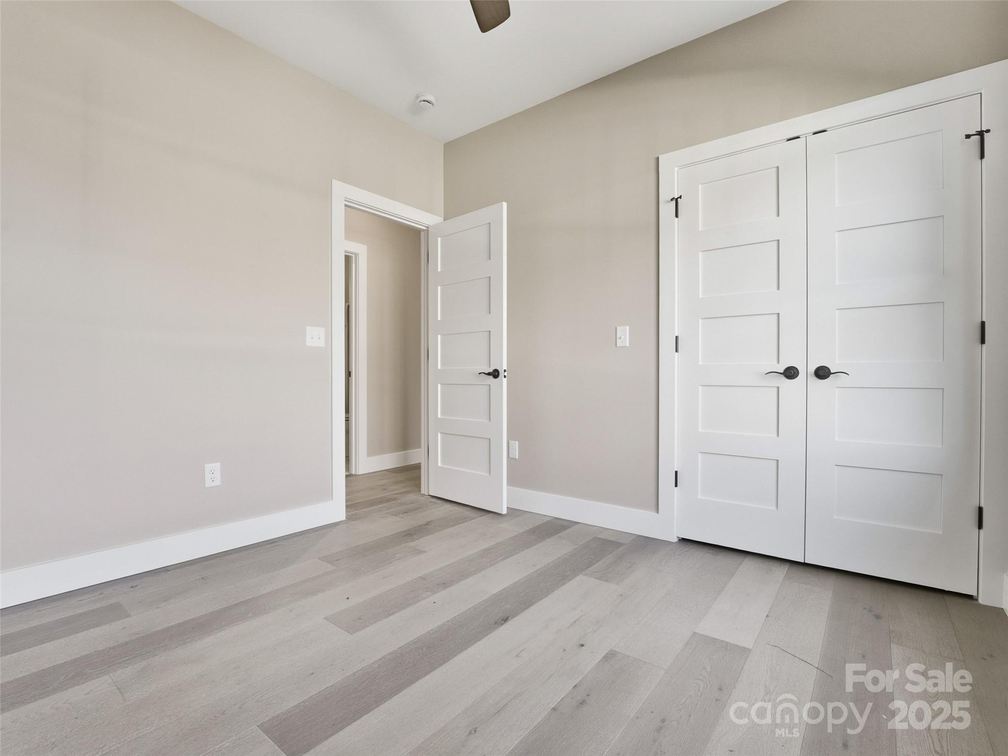 30 Olde Oak Court — Hendersonville