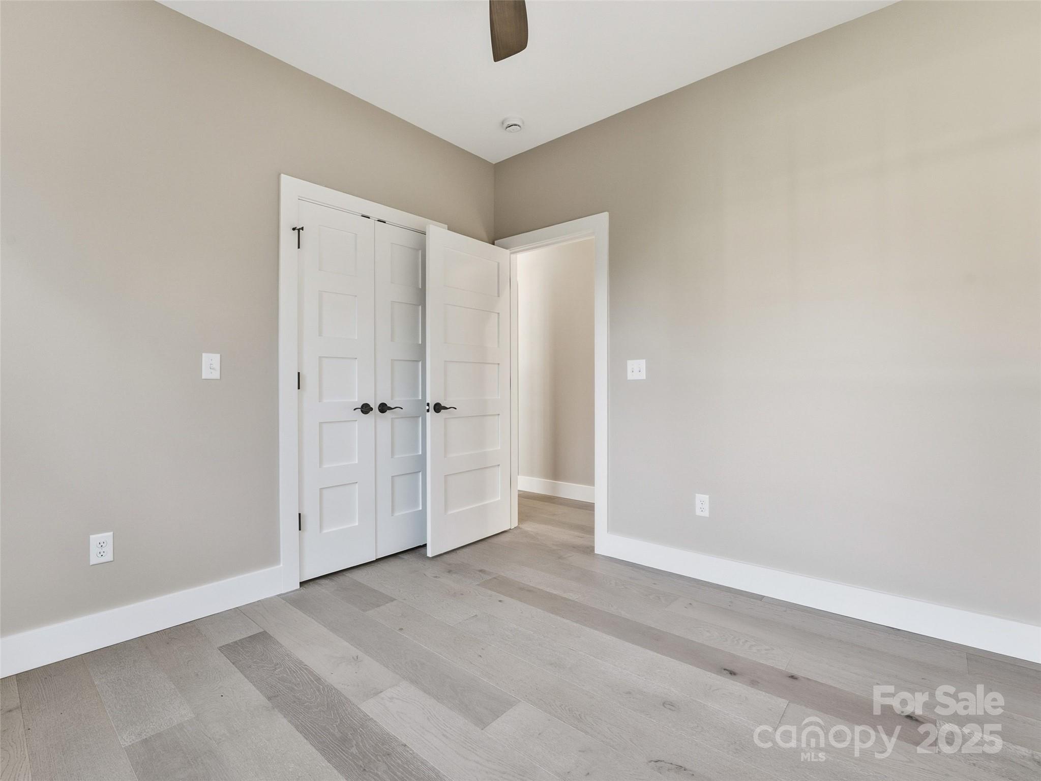 30 Olde Oak Court — Hendersonville