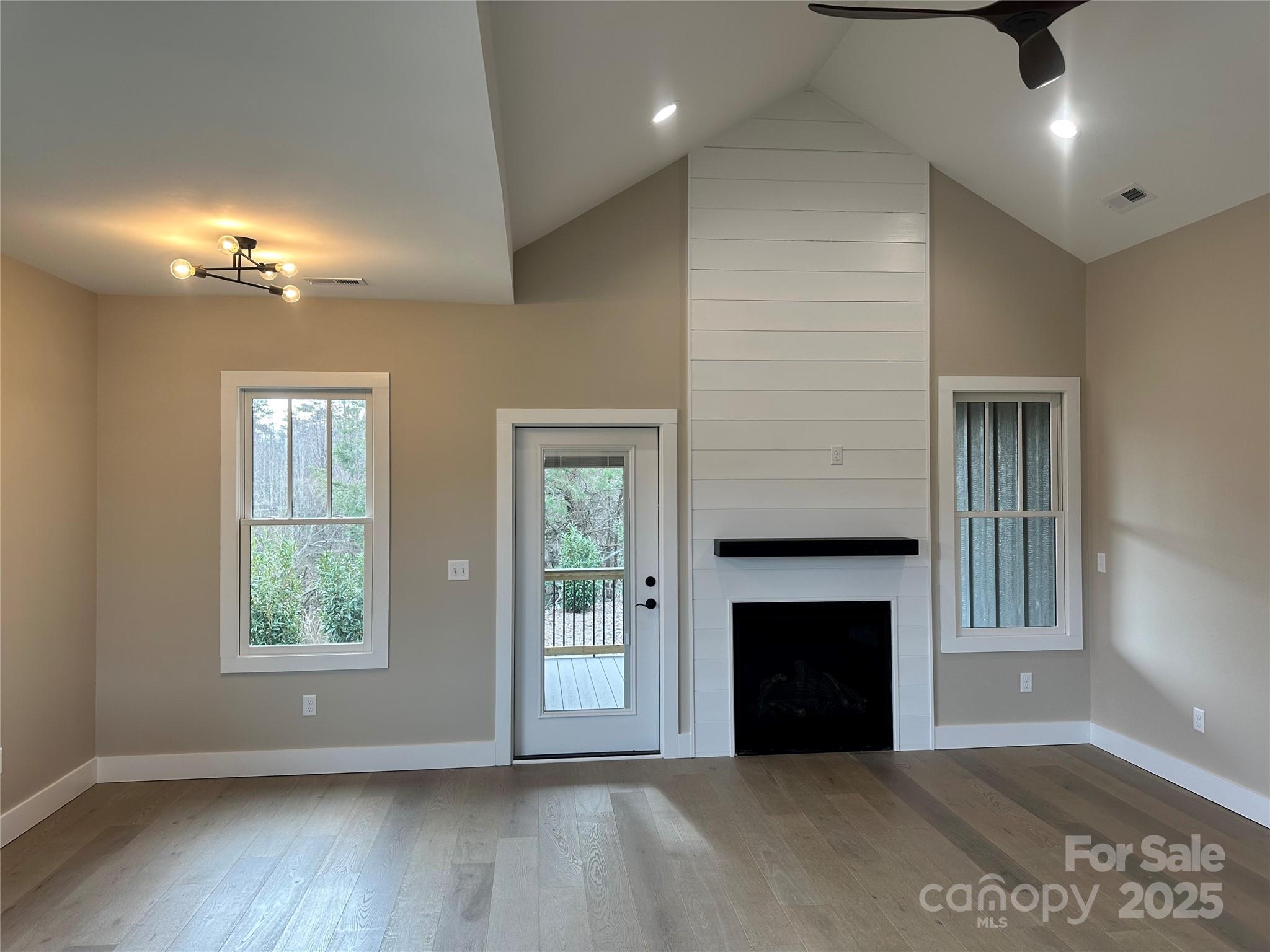 30 Olde Oak Court — Hendersonville
